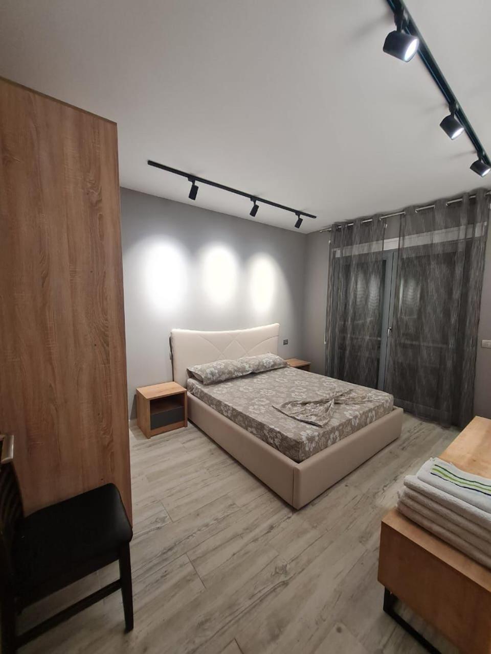 I&S Apartment 4