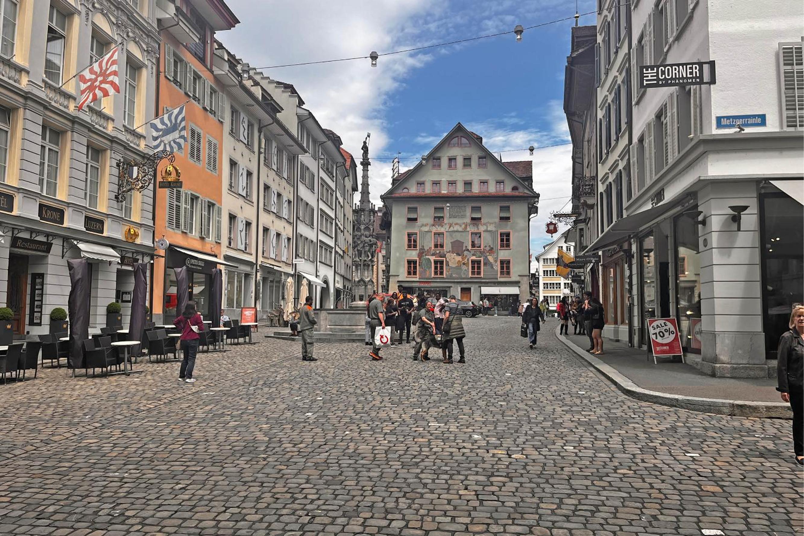 Townhouse Lucerne city I Old town I Mountain
