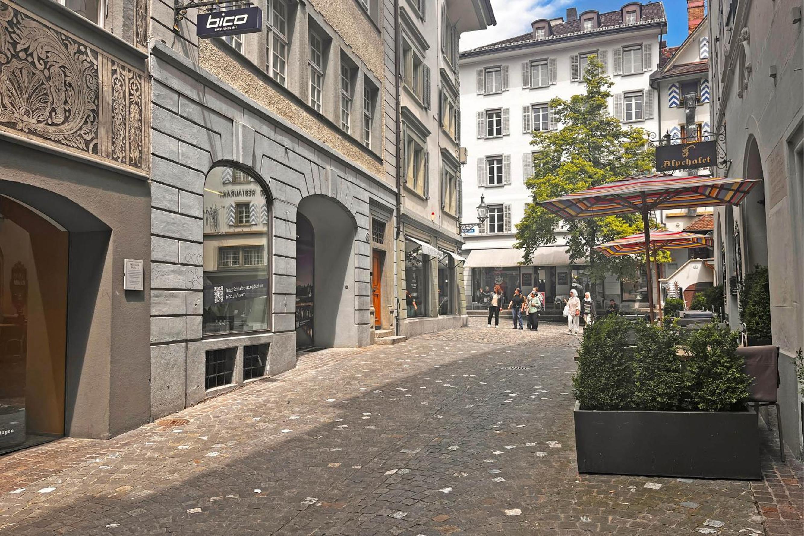 Townhouse Lucerne city I Old town I Mountain