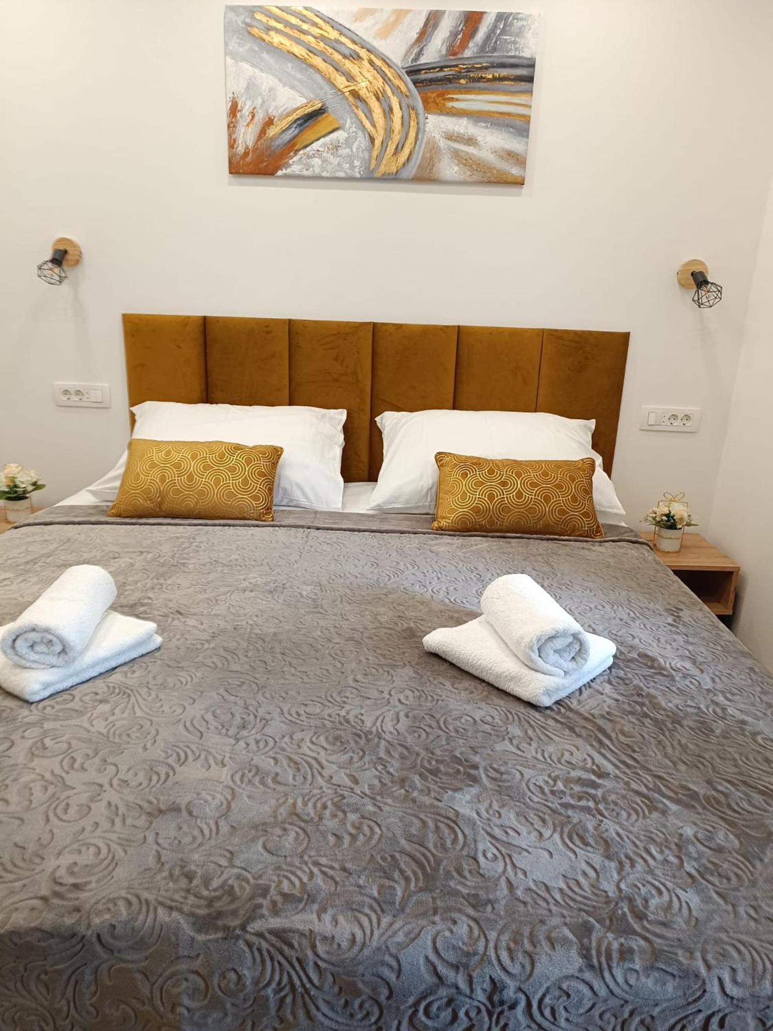 Spacious apartment Bela Vista - by TA Leut Agency