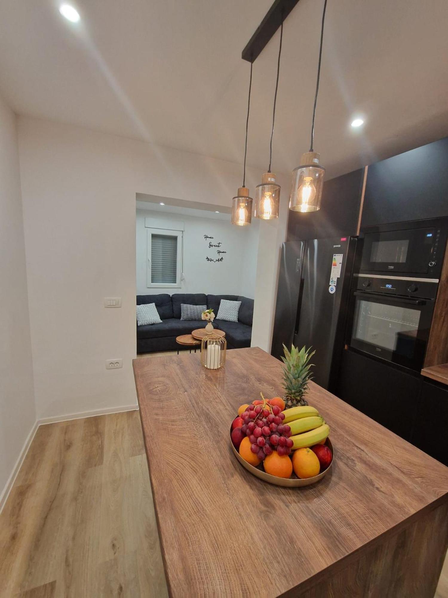Spacious apartment Bela Vista - by TA Leut Agency