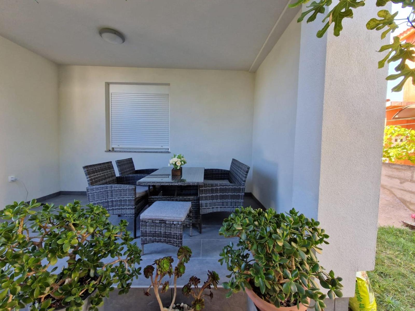 Spacious apartment Bela Vista - by TA Leut Agency
