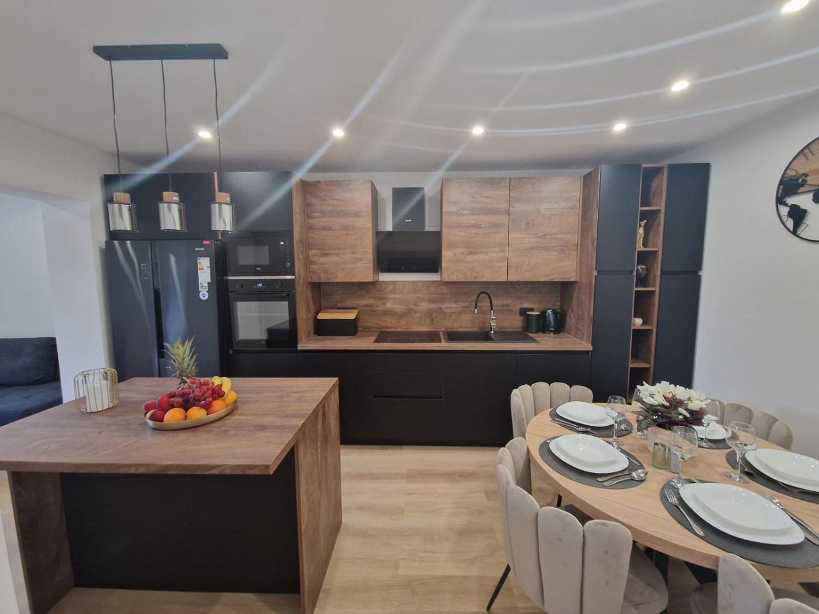 Spacious apartment Bela Vista - by TA Leut Agency