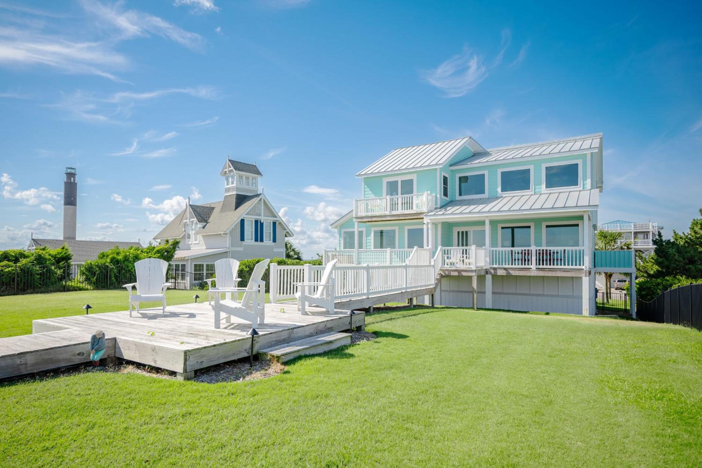 Serenity by the Sea by Oak Island Accommodations