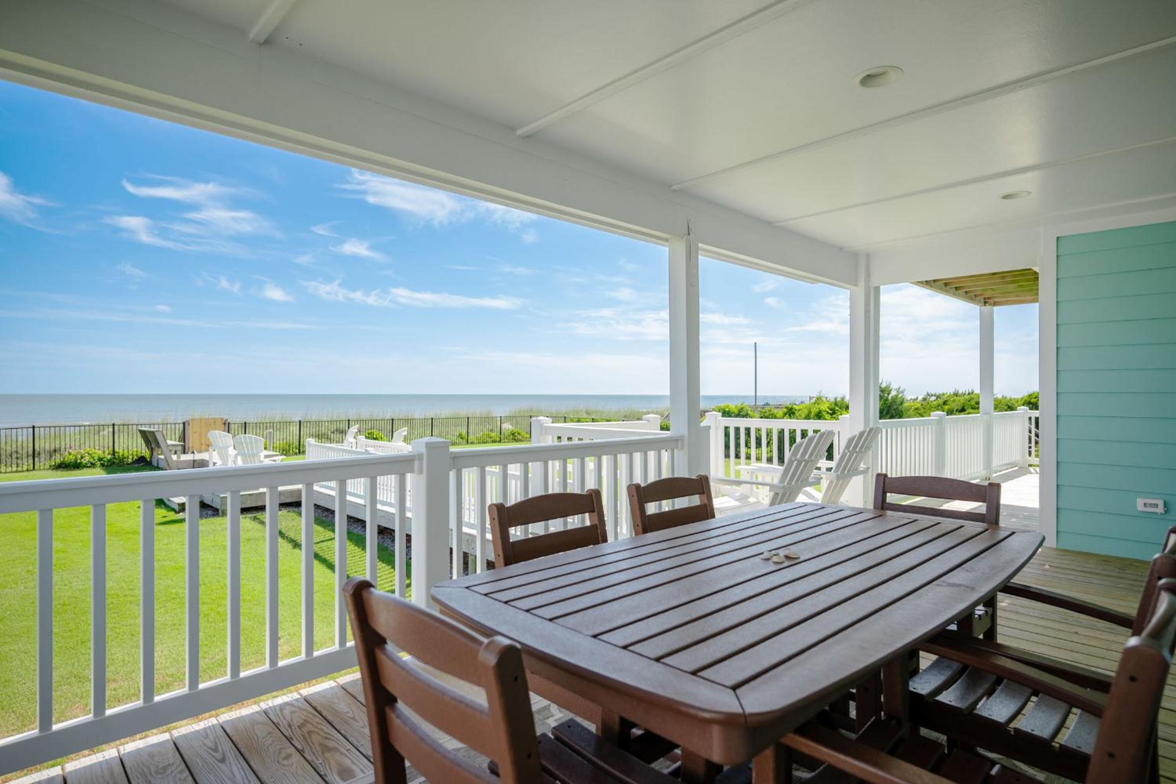Serenity by the Sea by Oak Island Accommodations