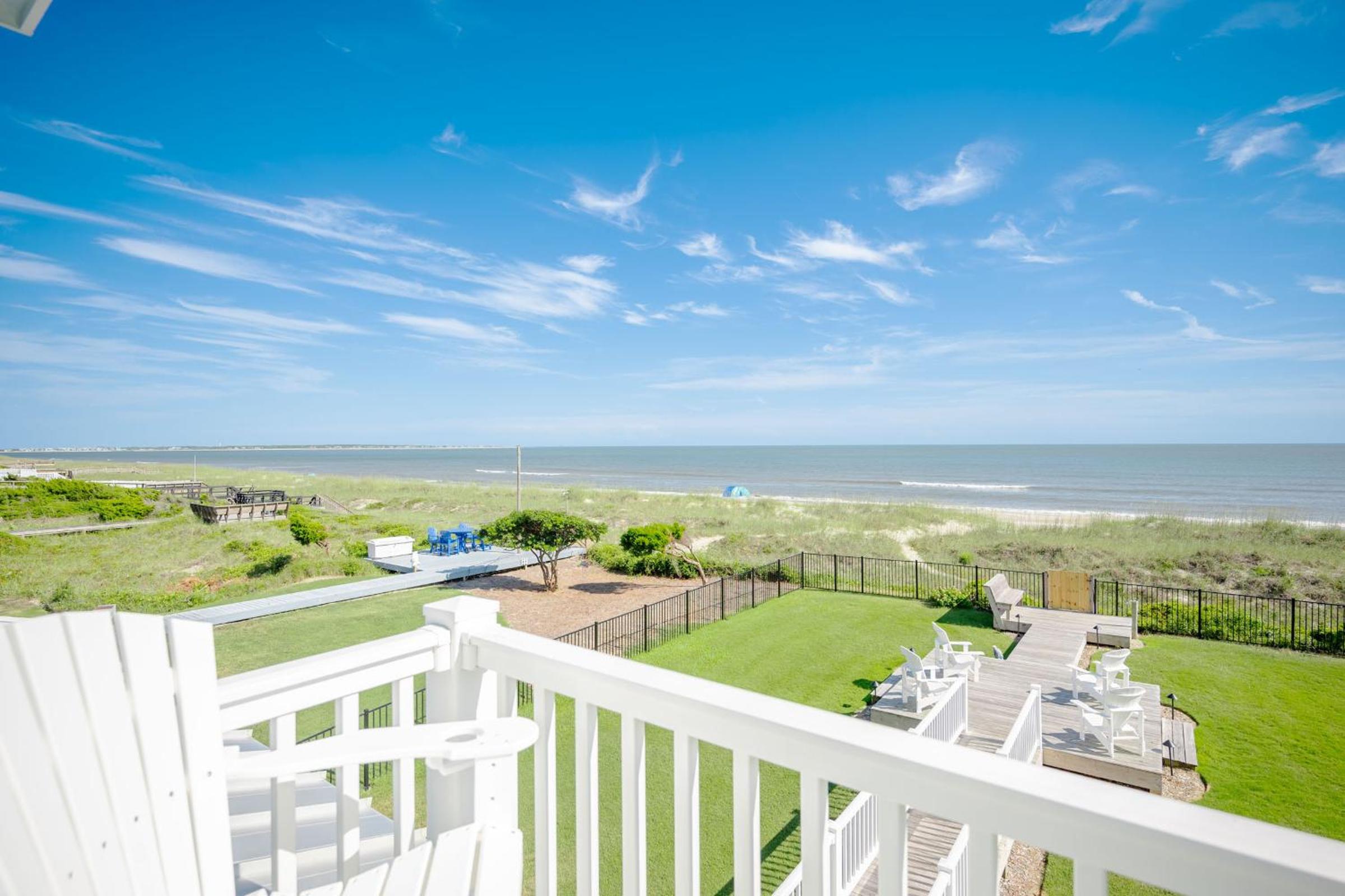 Serenity by the Sea by Oak Island Accommodations