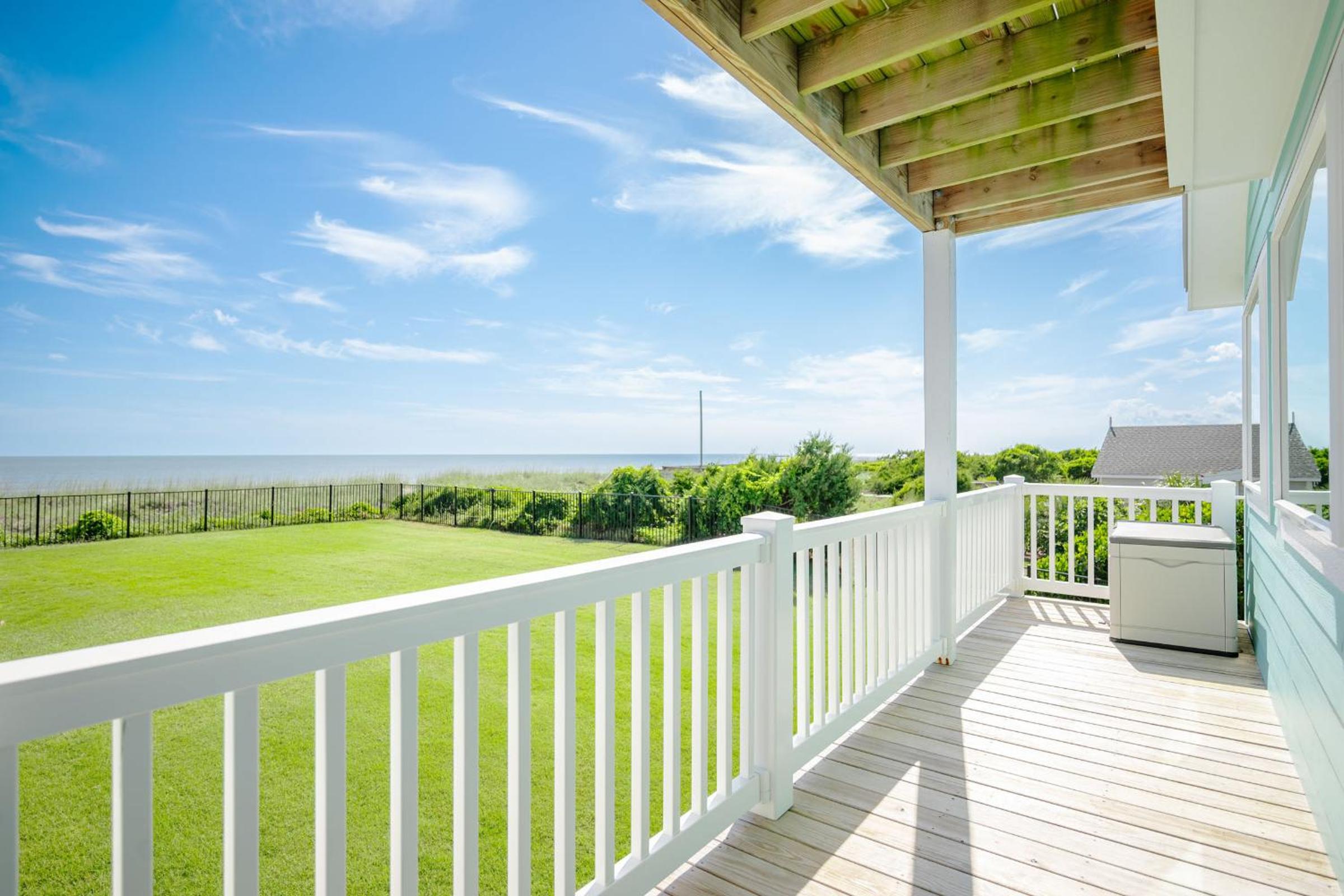 Serenity by the Sea by Oak Island Accommodations