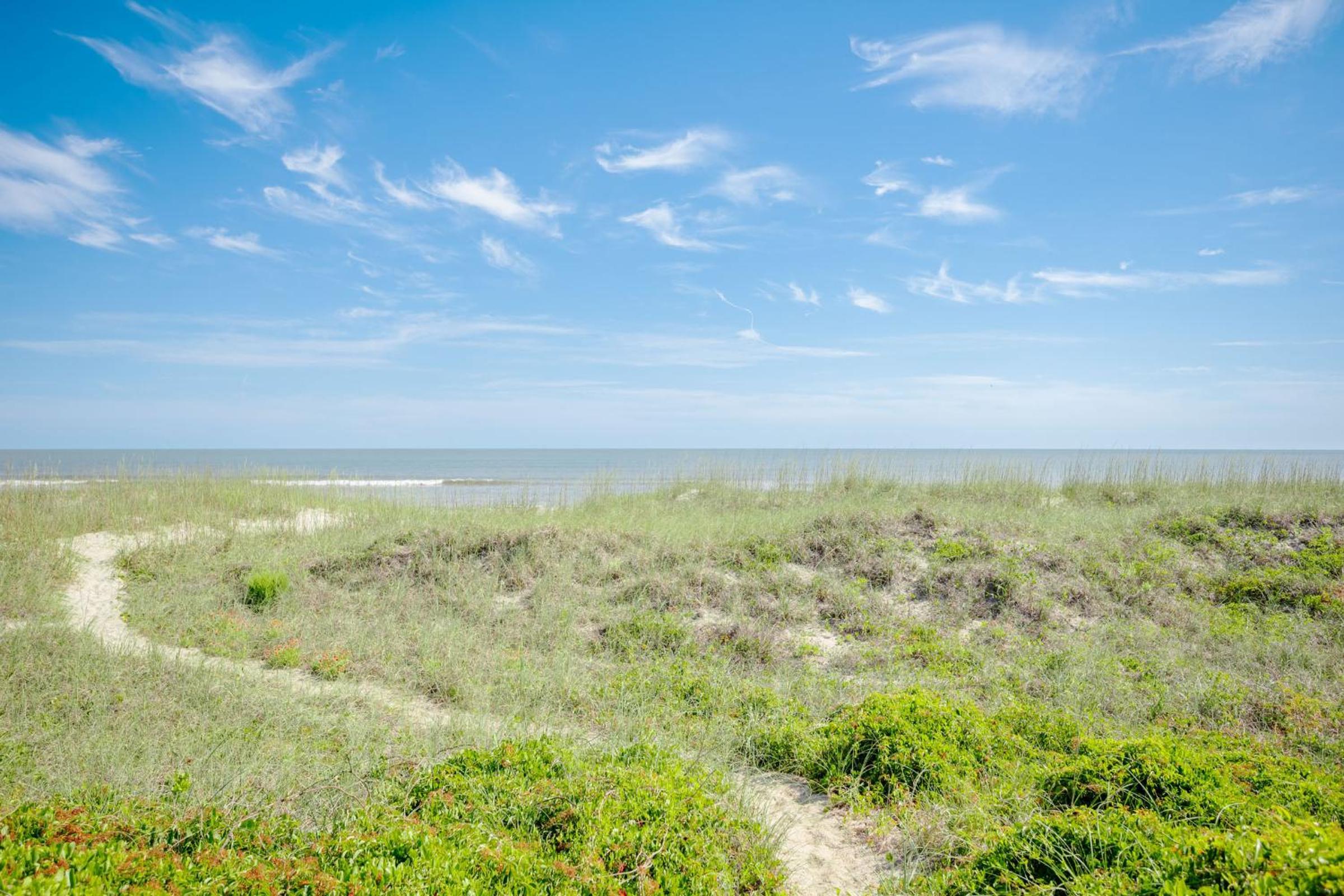 Serenity by the Sea by Oak Island Accommodations