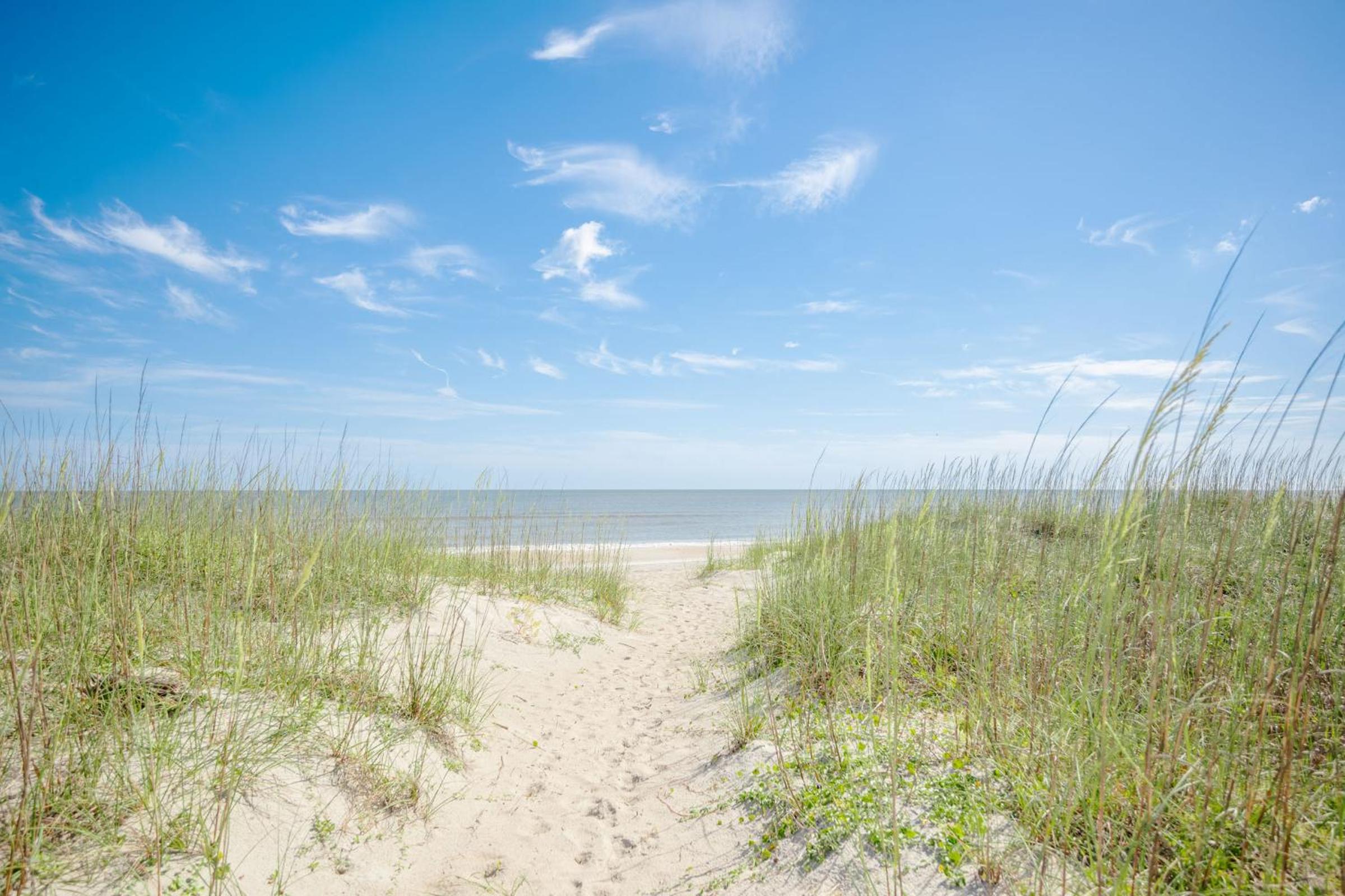 Serenity by the Sea by Oak Island Accommodations