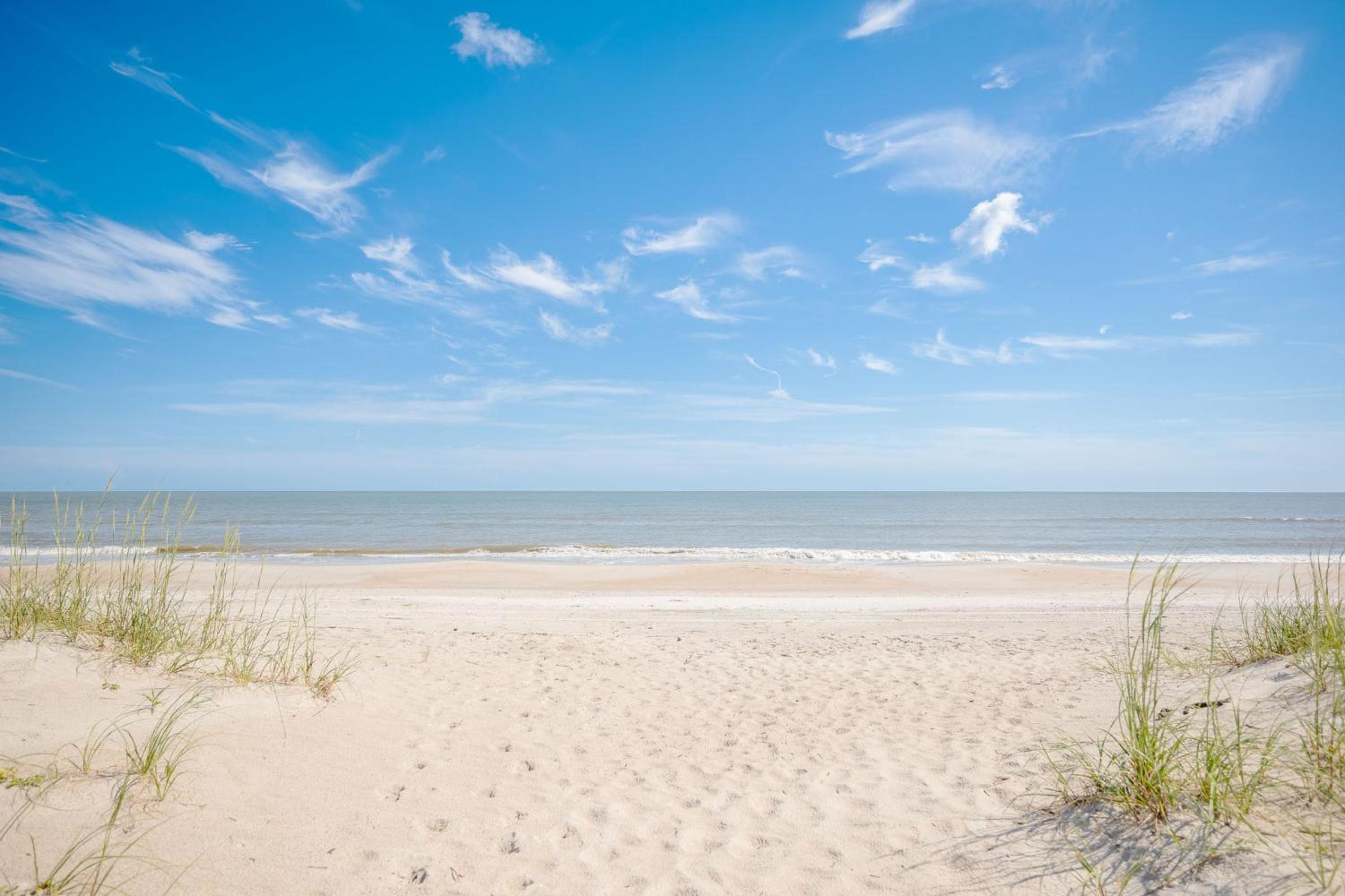 Serenity by the Sea by Oak Island Accommodations