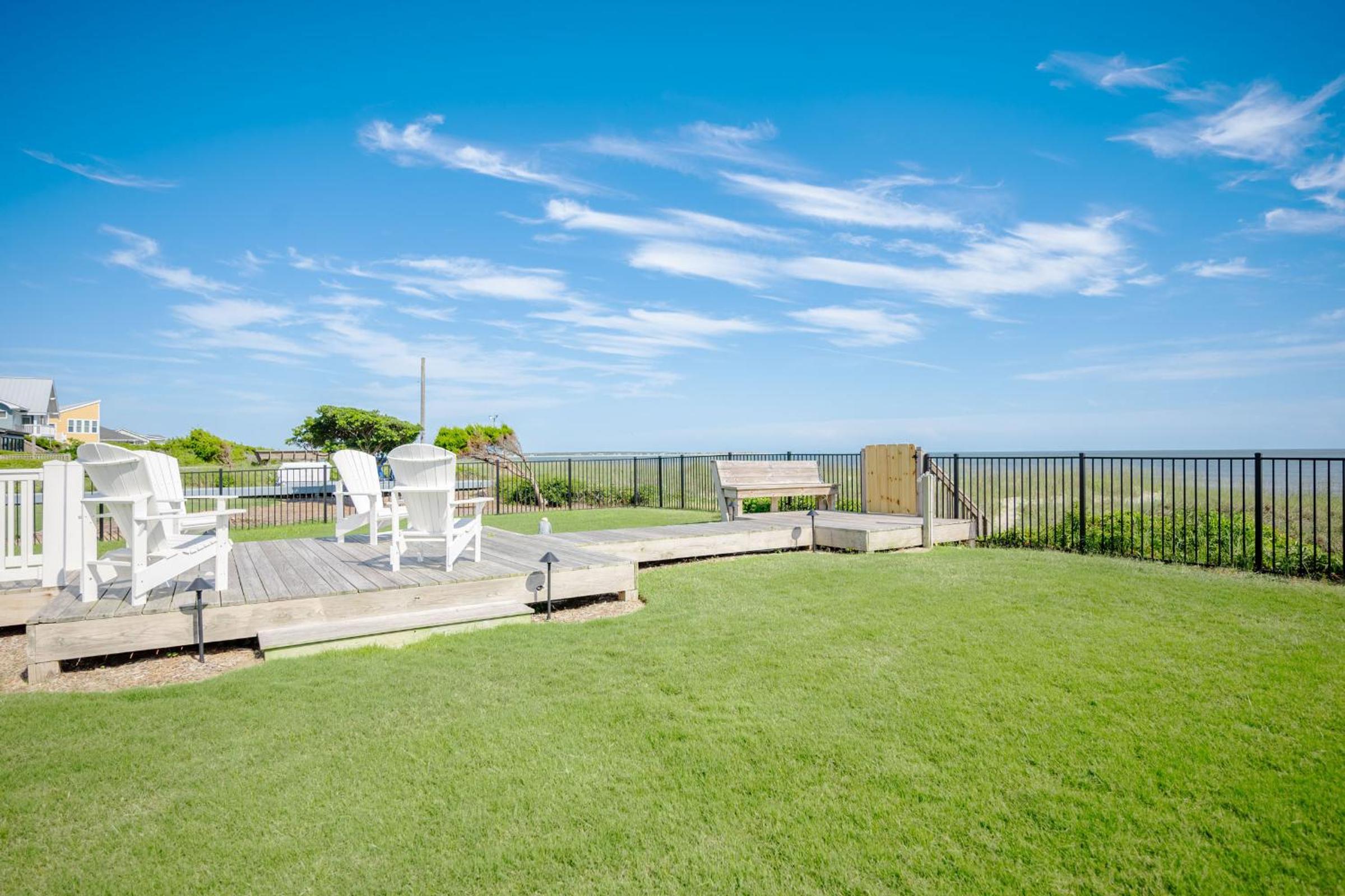 Serenity by the Sea by Oak Island Accommodations