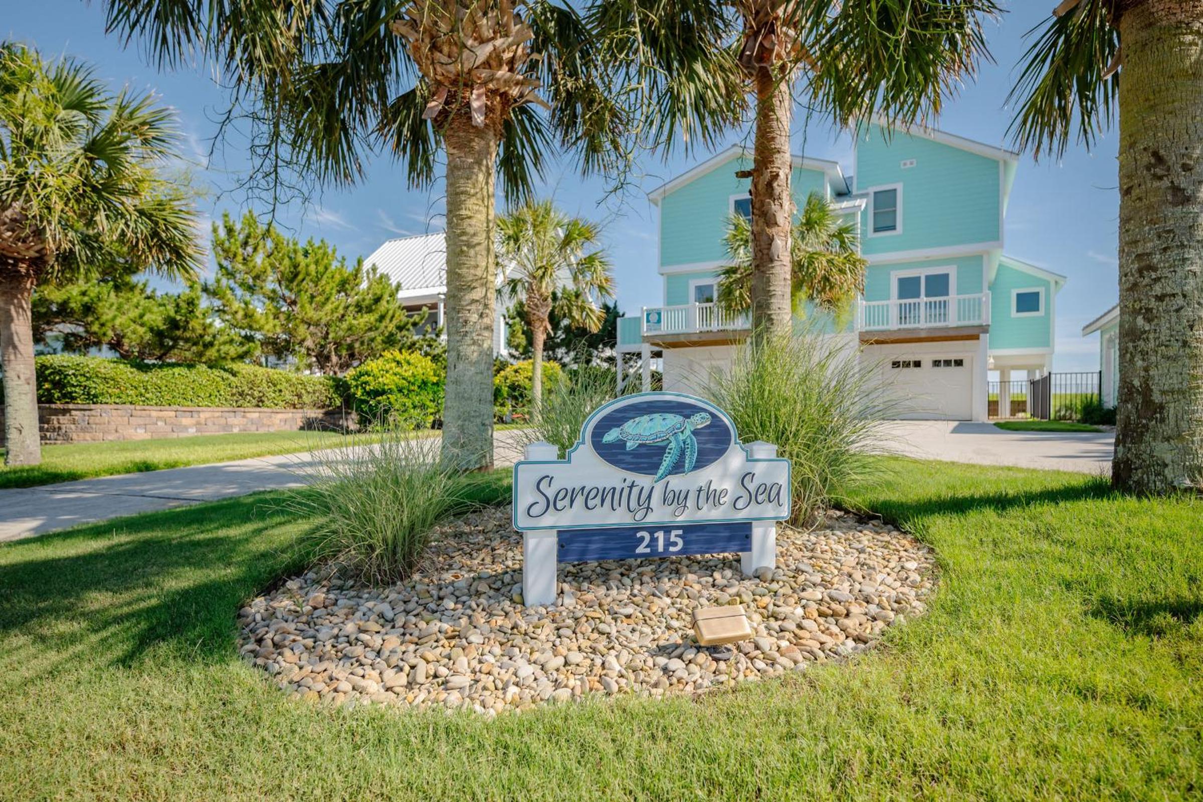 Serenity by the Sea by Oak Island Accommodations