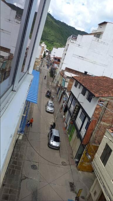 Apartamento en San Gil - Tipo ejecutivo- Céntrico