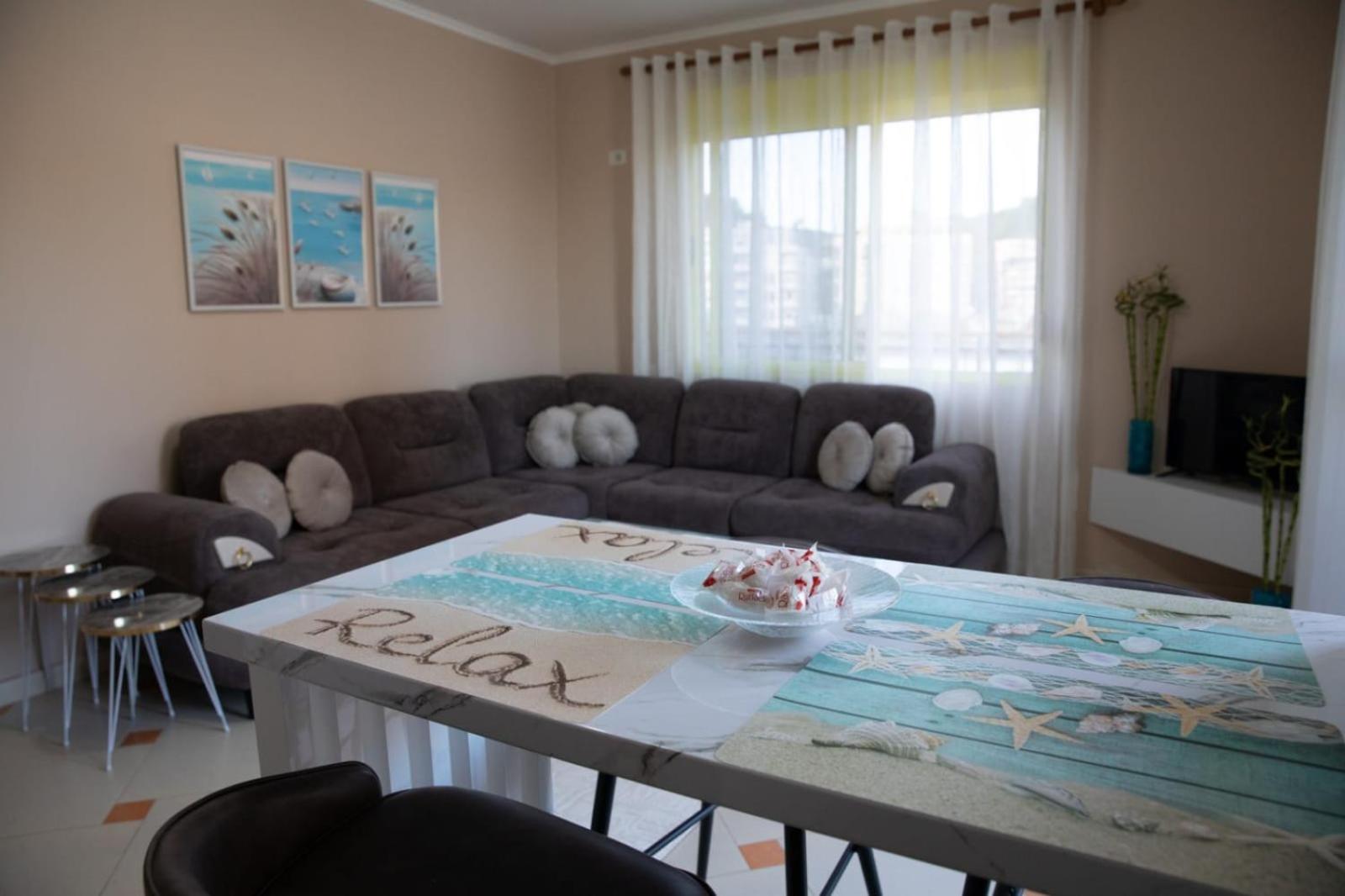 Twins Apartment's