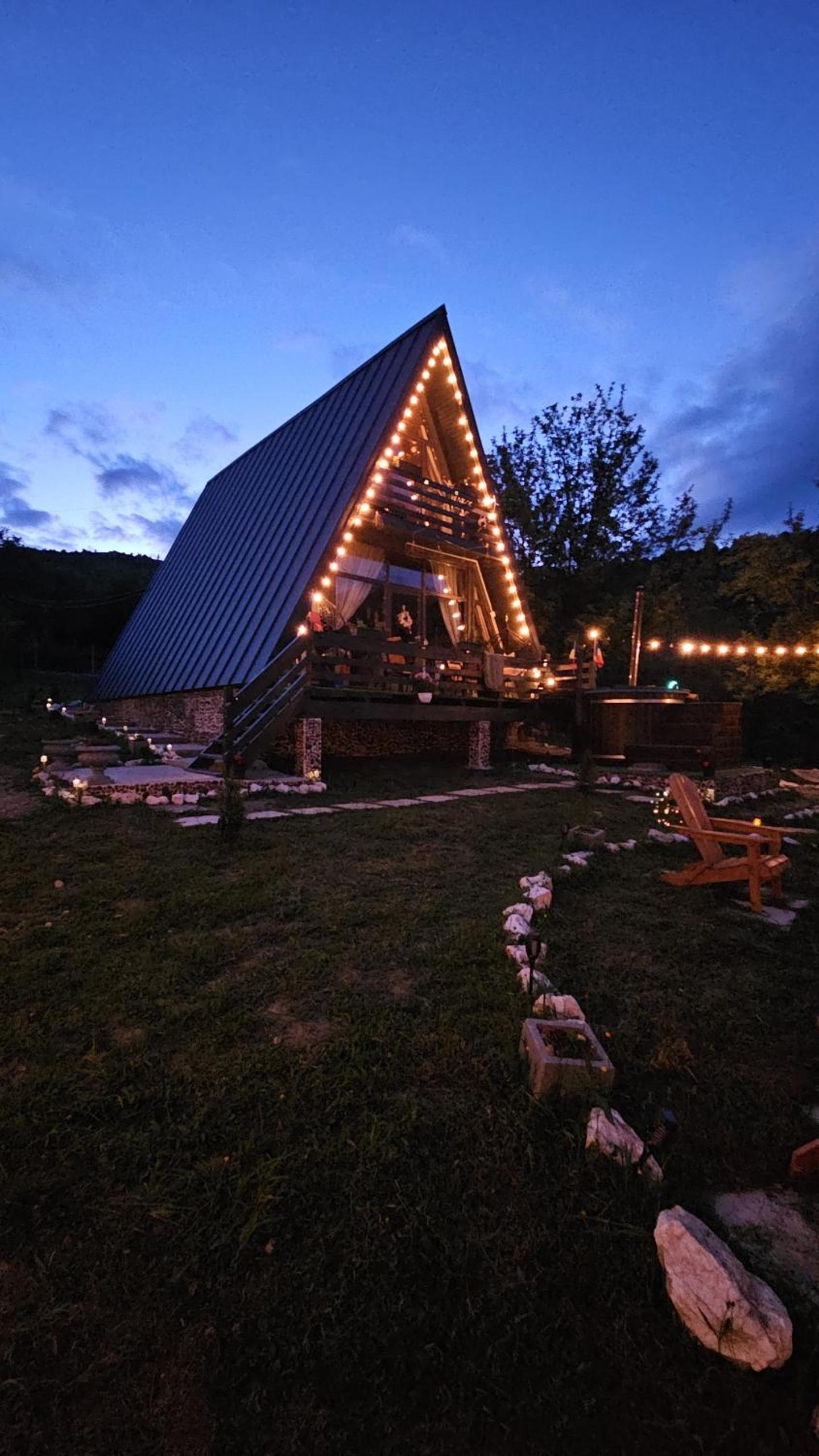 Cabana Apuseni Forest
