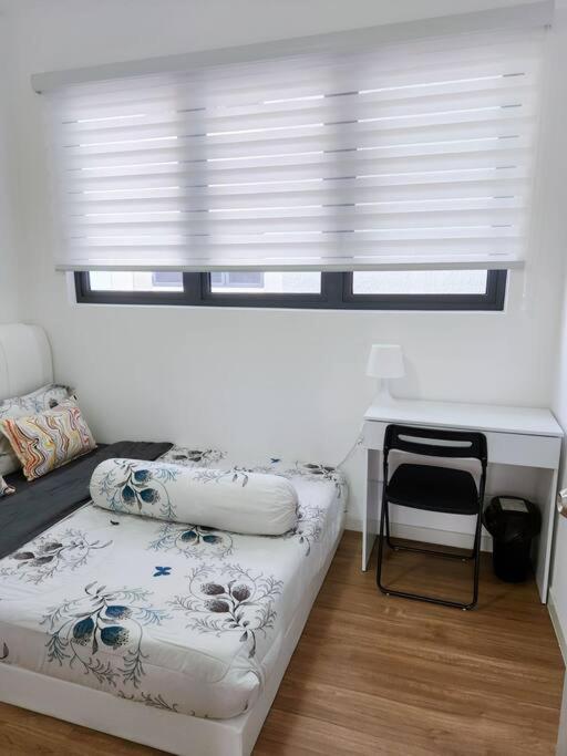 Luxury Spacious 4 Bedroom Suite - Cheras Maluri MRT