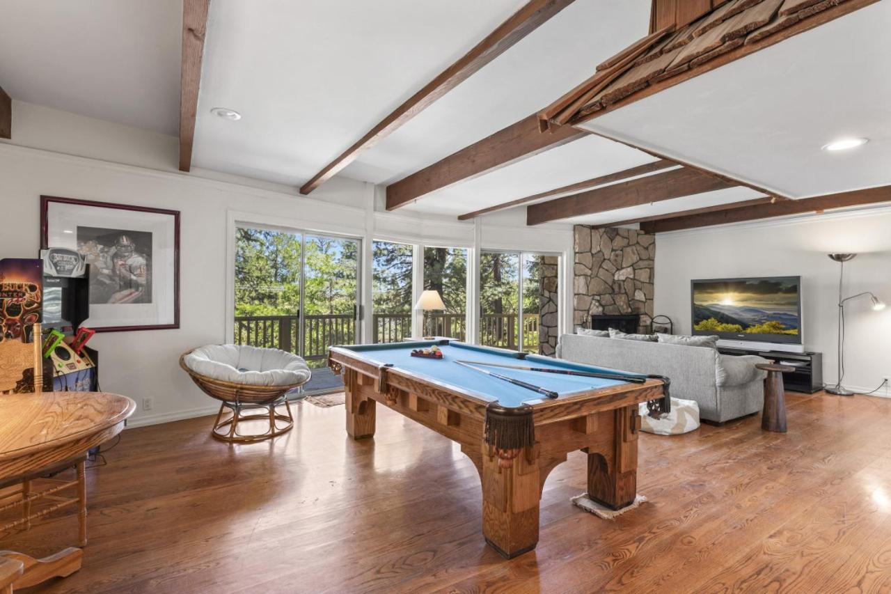 Luxe Mountain Retreat Lake Village Close Game Room AC Backs up to trails view 2