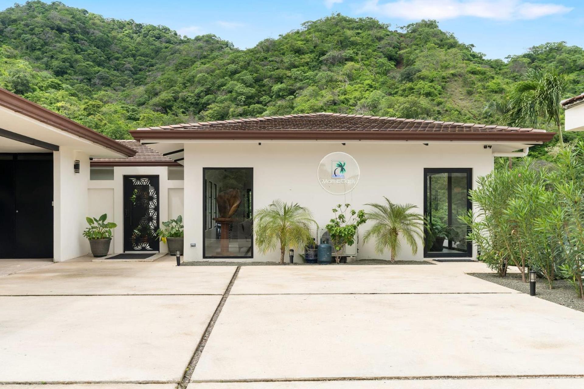Luxe Tropical Villa with Sparkling Infinity Pool, Panoramic Ocean Views & Community Amenities