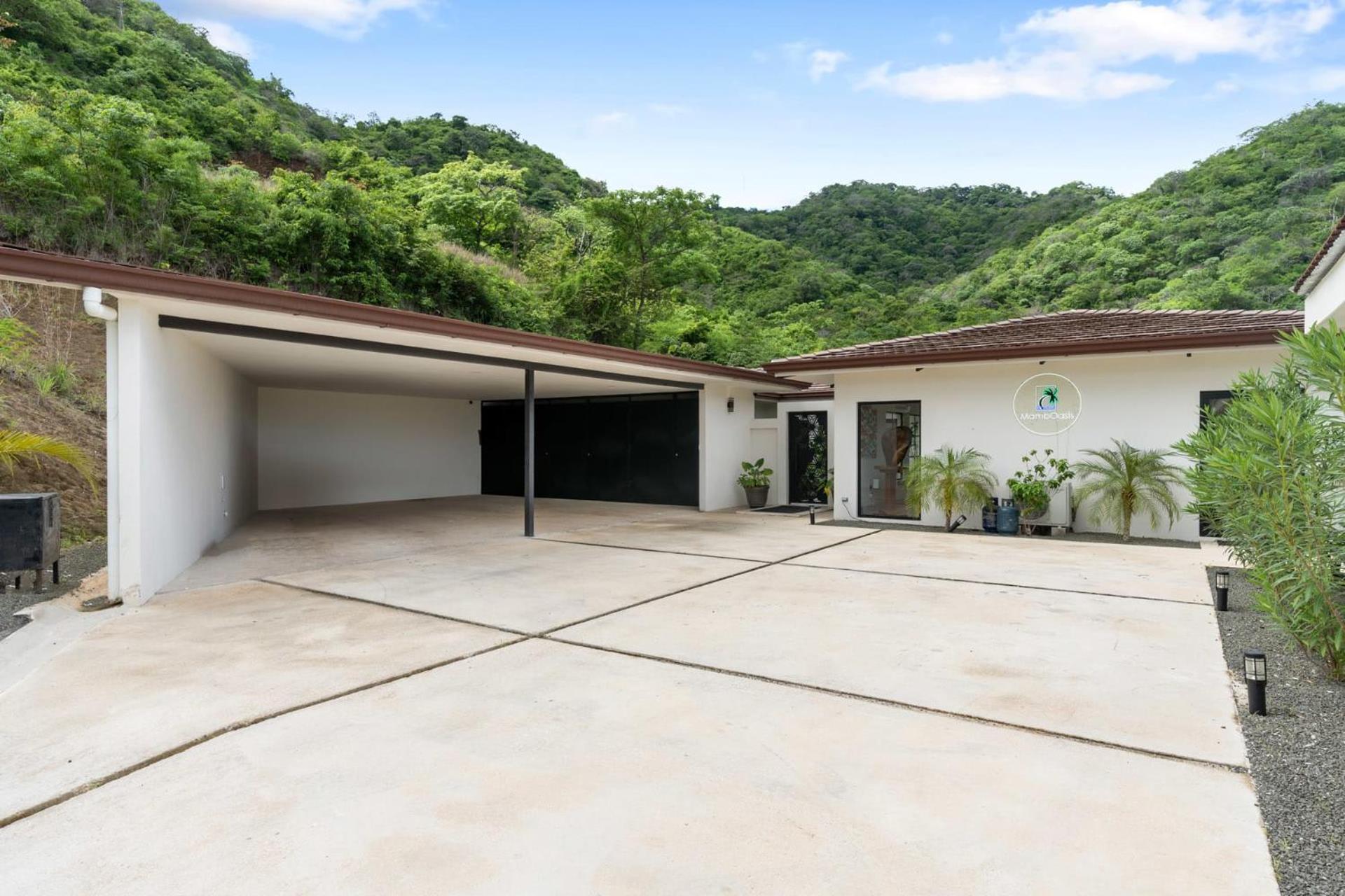 Luxe Tropical Villa with Sparkling Infinity Pool, Panoramic Ocean Views & Community Amenities