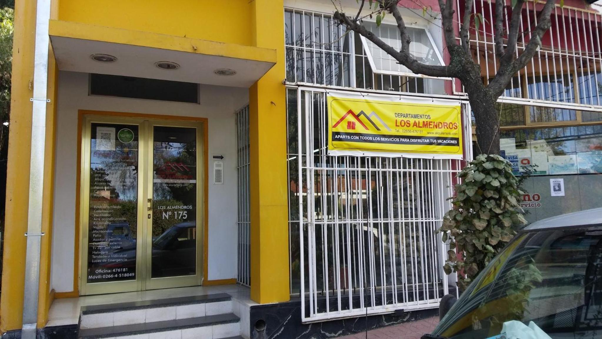Departamentos Los Almendros