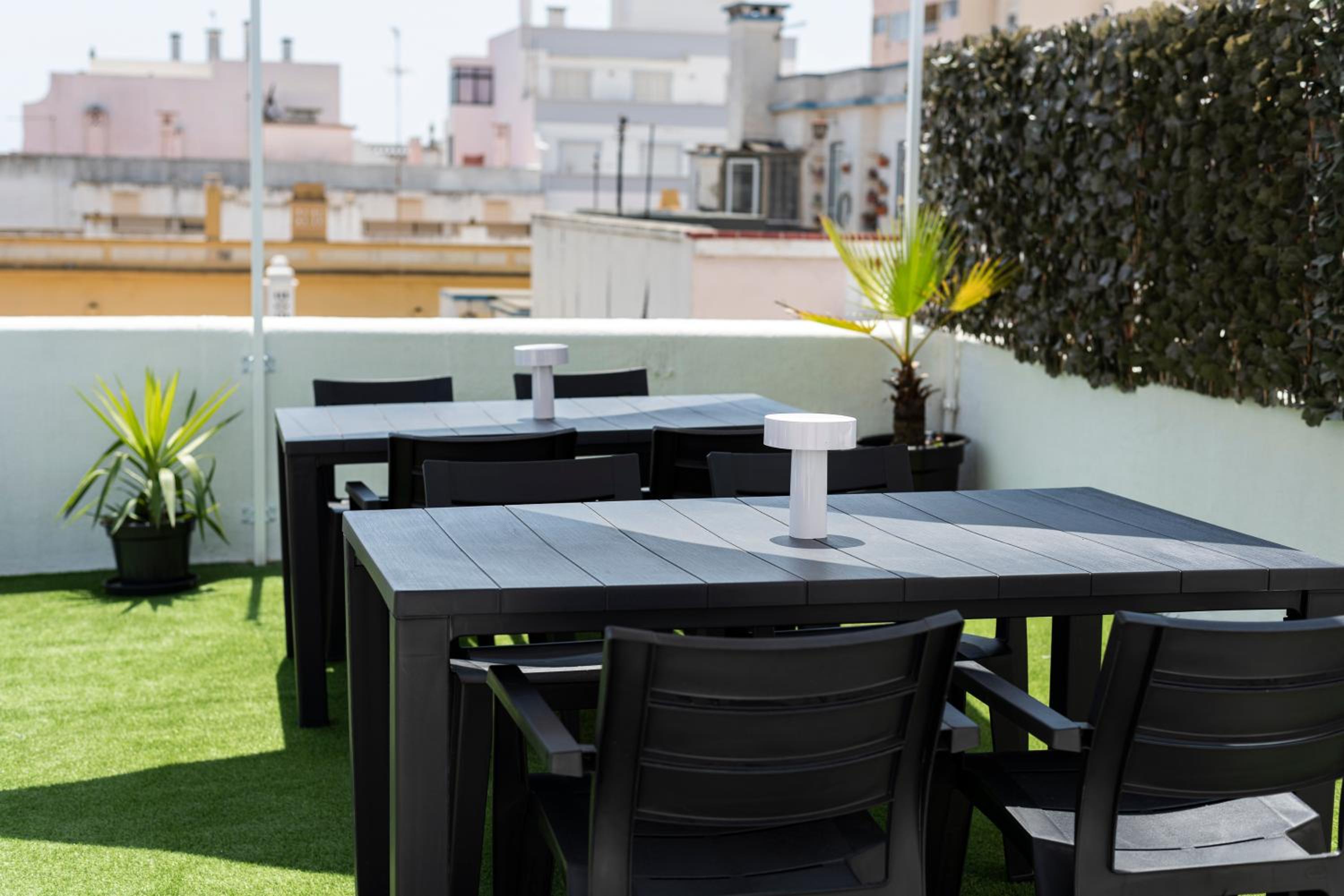 City Rooms Guest House by HD