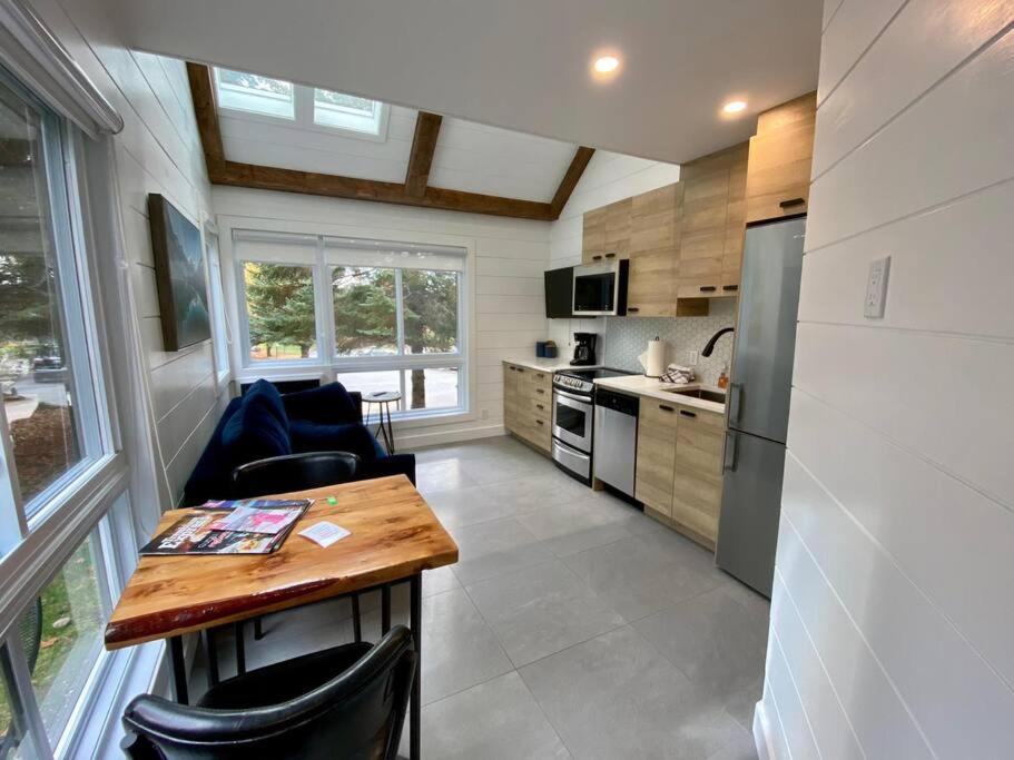 Modern Cottage in the Tremblant Ski Village