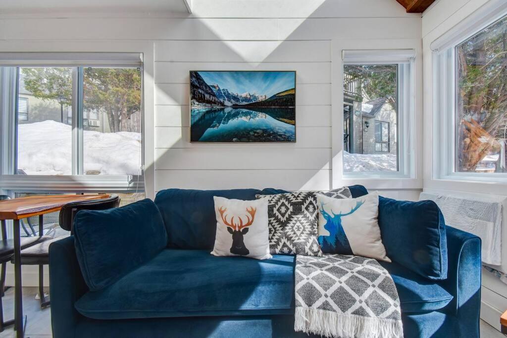 Modern Cottage in the Tremblant Ski Village