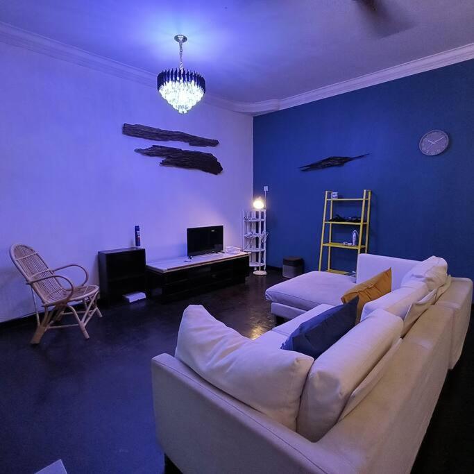 Getaway Hometsay Neaby Beach batu Ferringghi 4BR for 15px photo 8