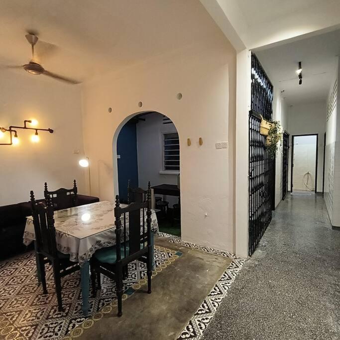 Getaway Hometsay Neaby Beach batu Ferringghi 4BR for 15px view 5
