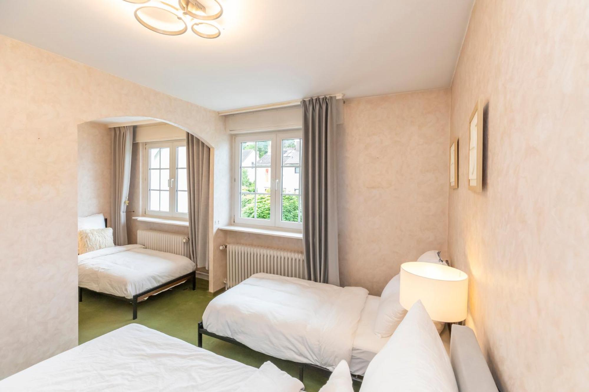 Family-Friedndly Home with Large Garden &BBQ Grill