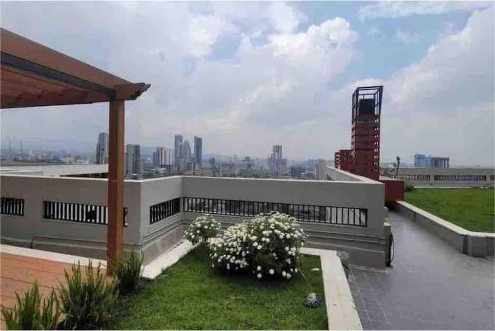 Elegant 2 bedroom Apartment