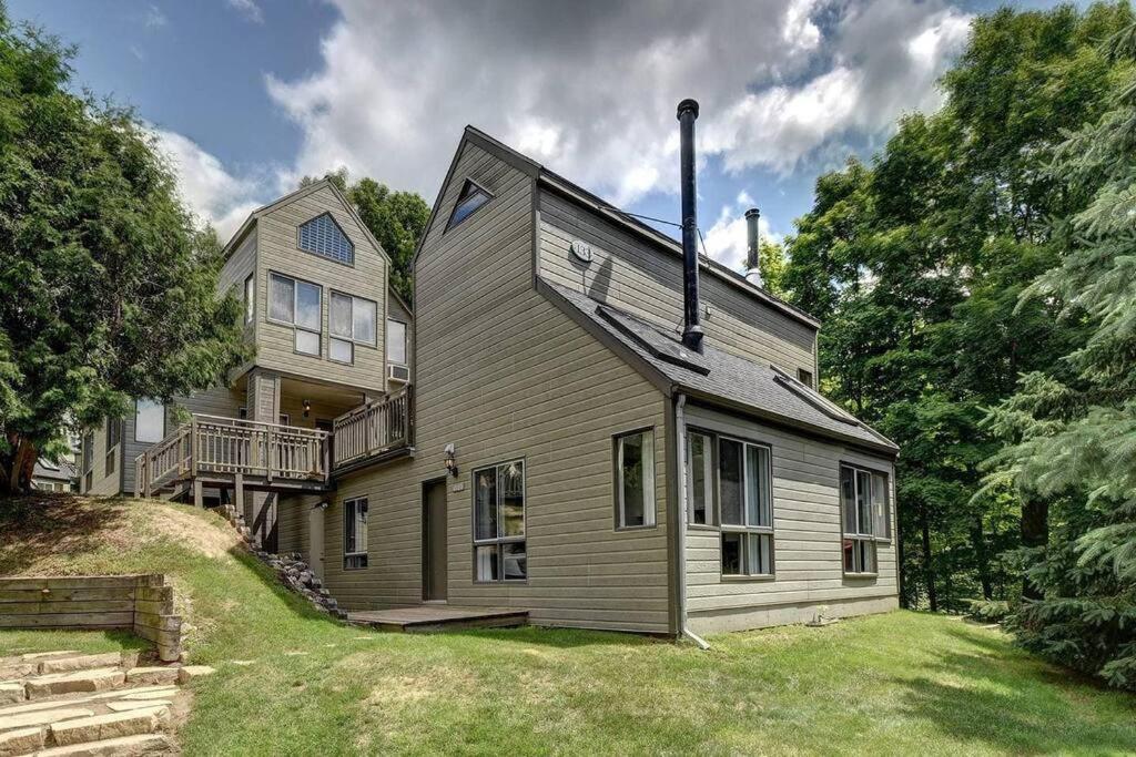 Modern Chalet in the Mont Tremblant Ski Village