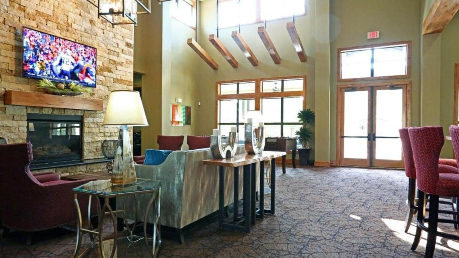 Landing at Bridge at Southpark Meadows - 1 Bedroom in Slaughter Creek view 3