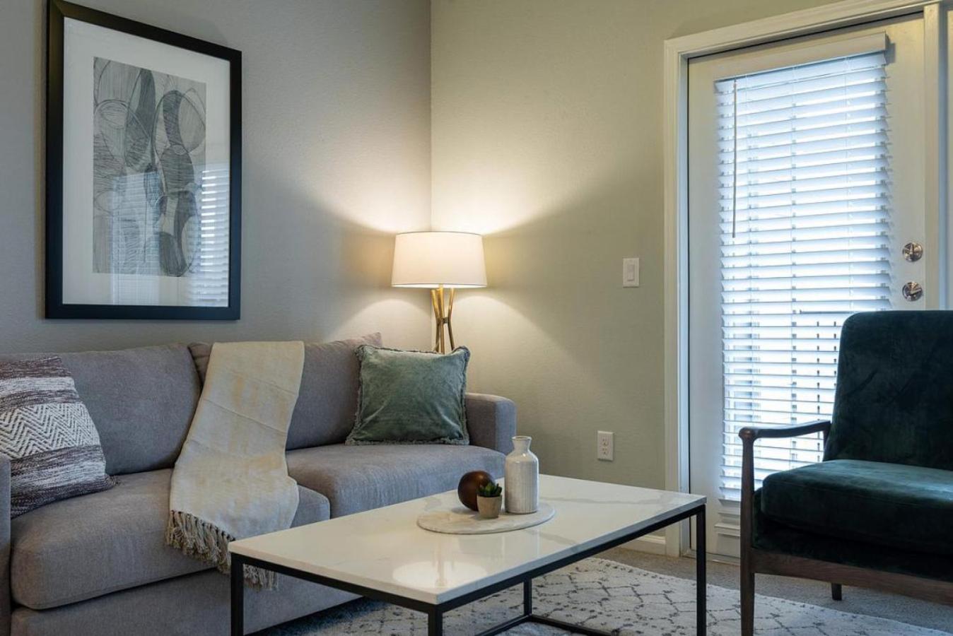 Landing at Bridge at Southpark Meadows - 1 Bedroom in Slaughter Creek view 2