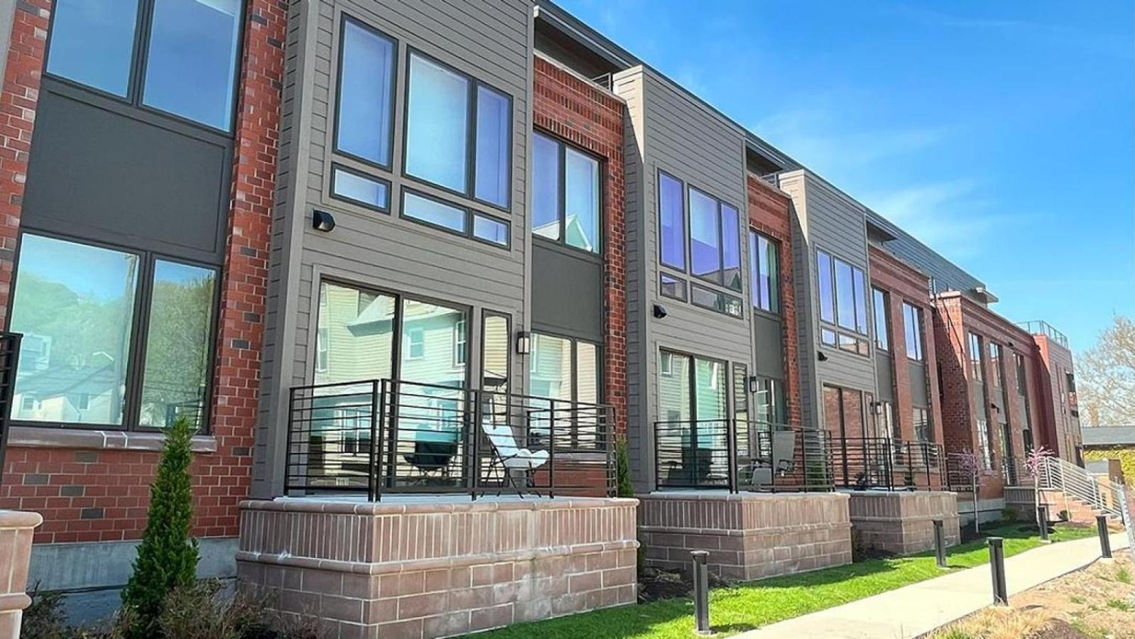 Landing at Baricelli - 1 Bedroom in University Circle
