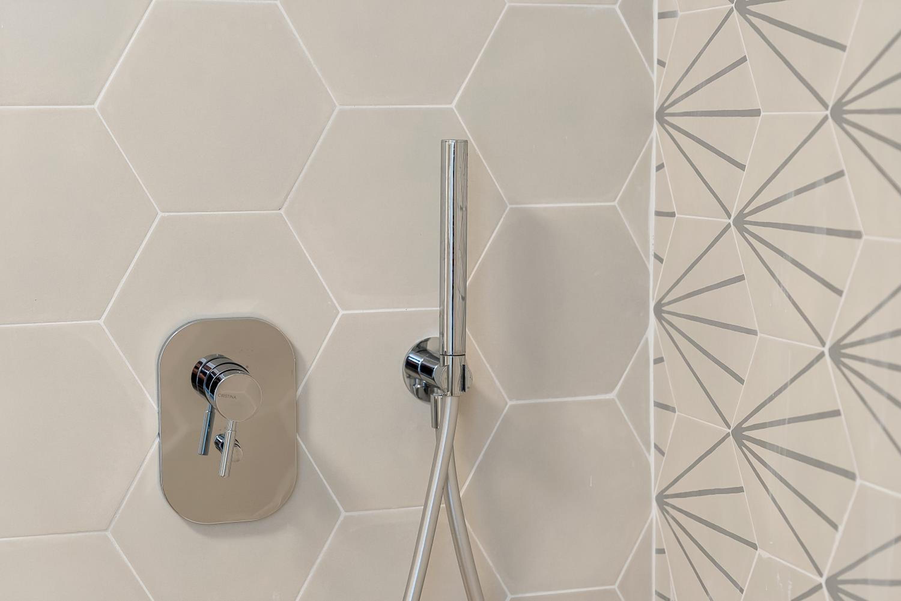 Dal Pernè en Volastra — bathroom