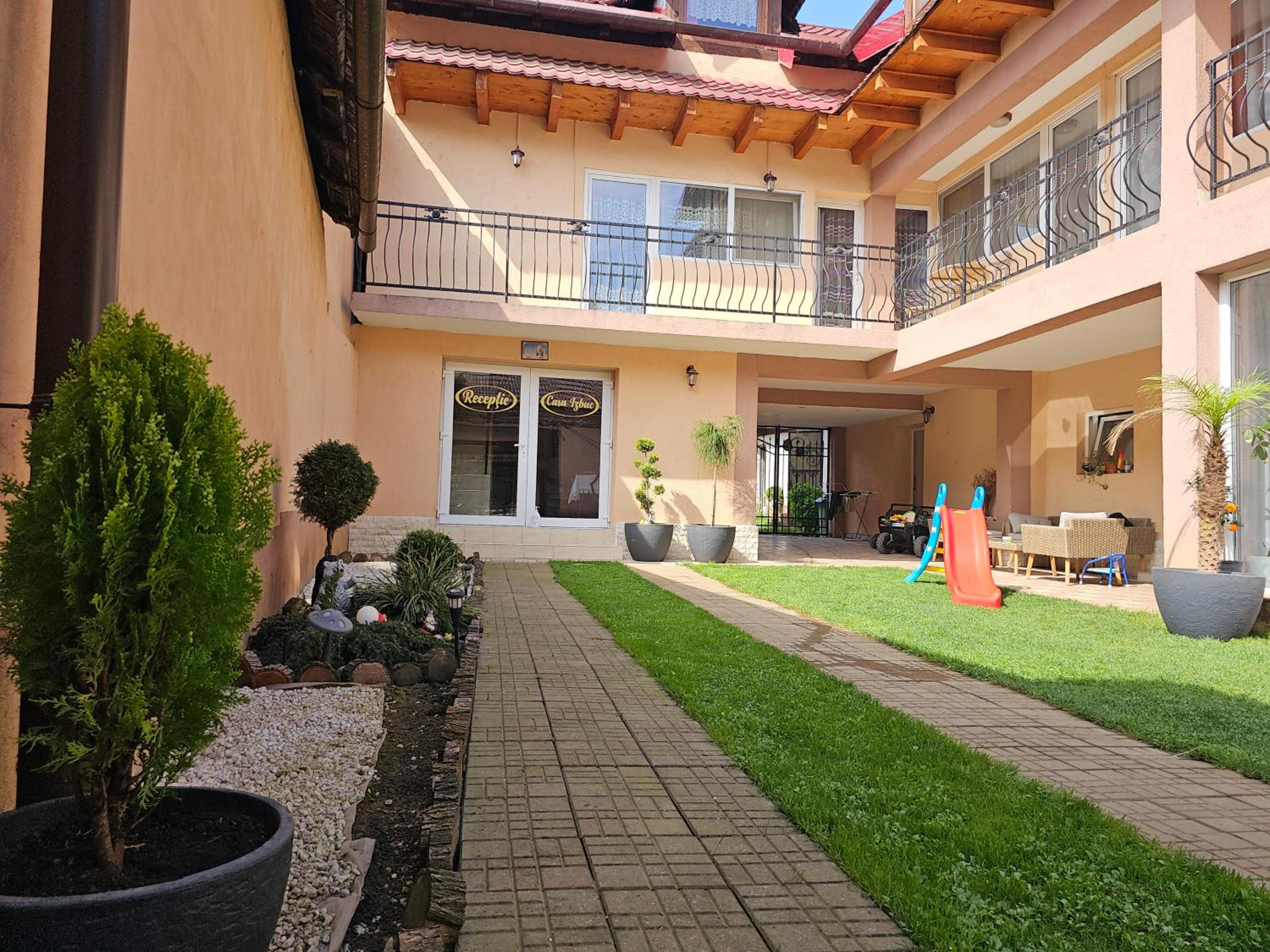 Casa Izbuc