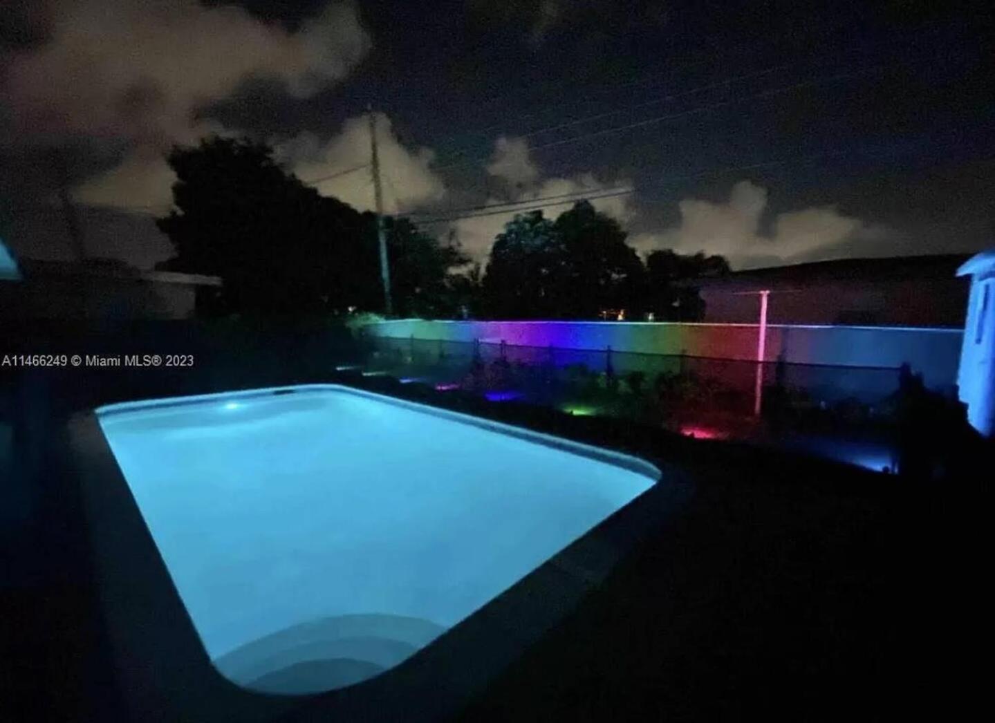 Fort Lauderdale Vacations - Tropical Villa, King Bed, Pool, Top Location - Property Image 24