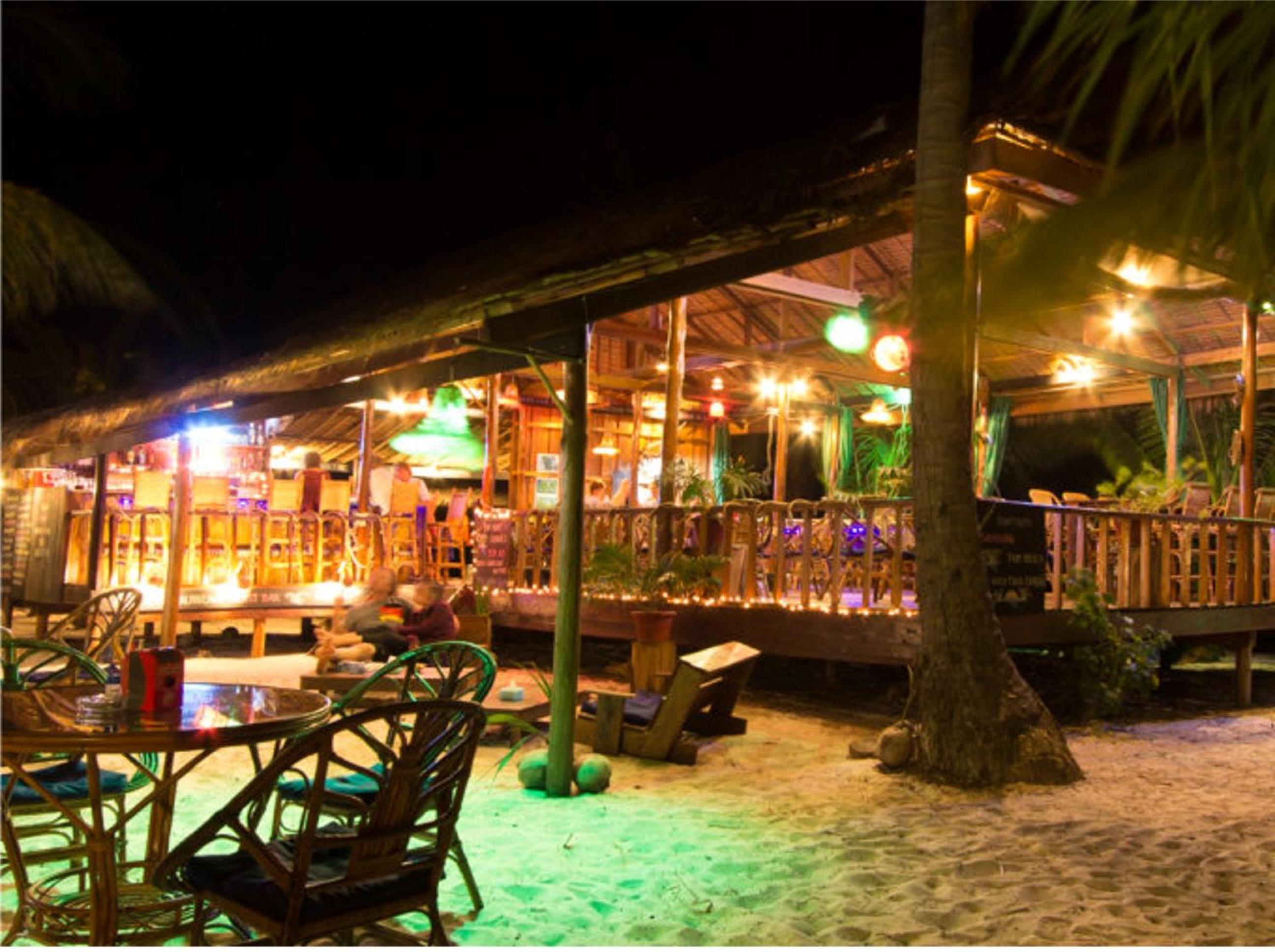 Palm Beach Bungalow Resort — photo 40