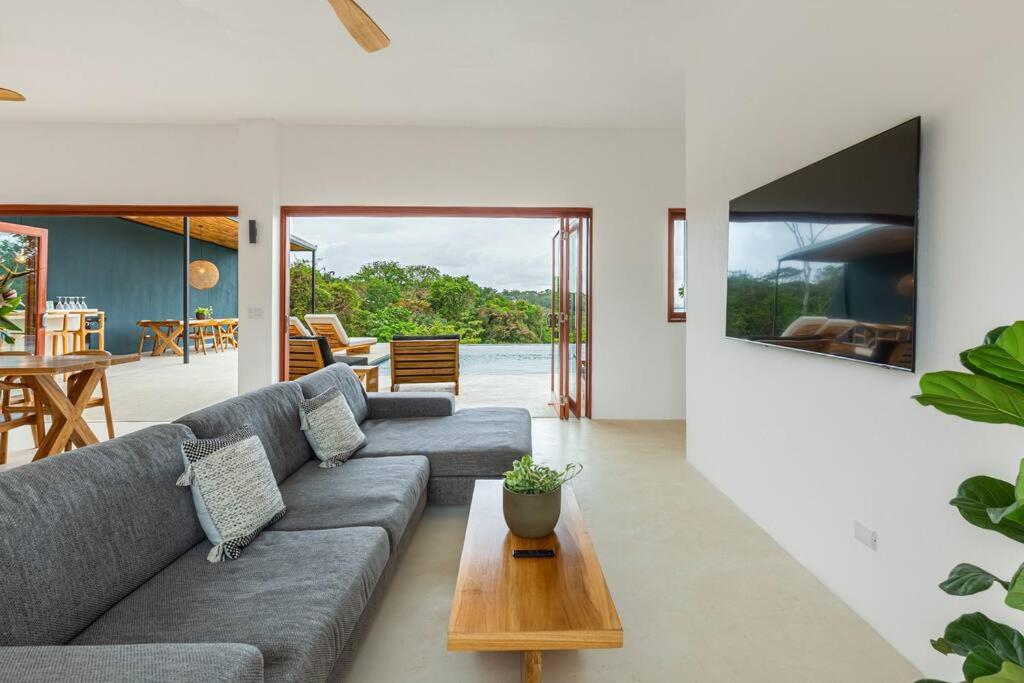 Elegant Ocean View Villa Serena