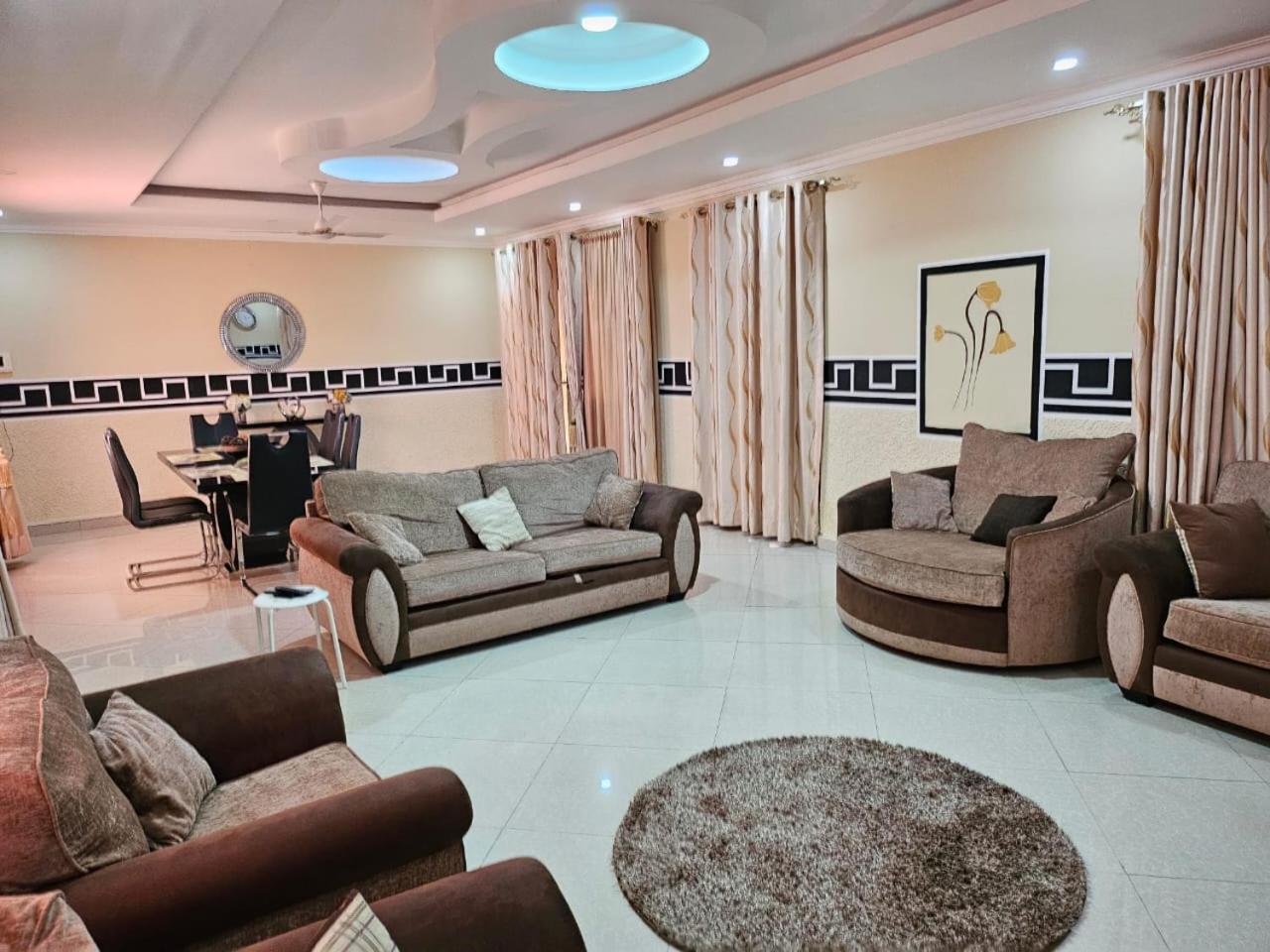 MacCarthy Residence