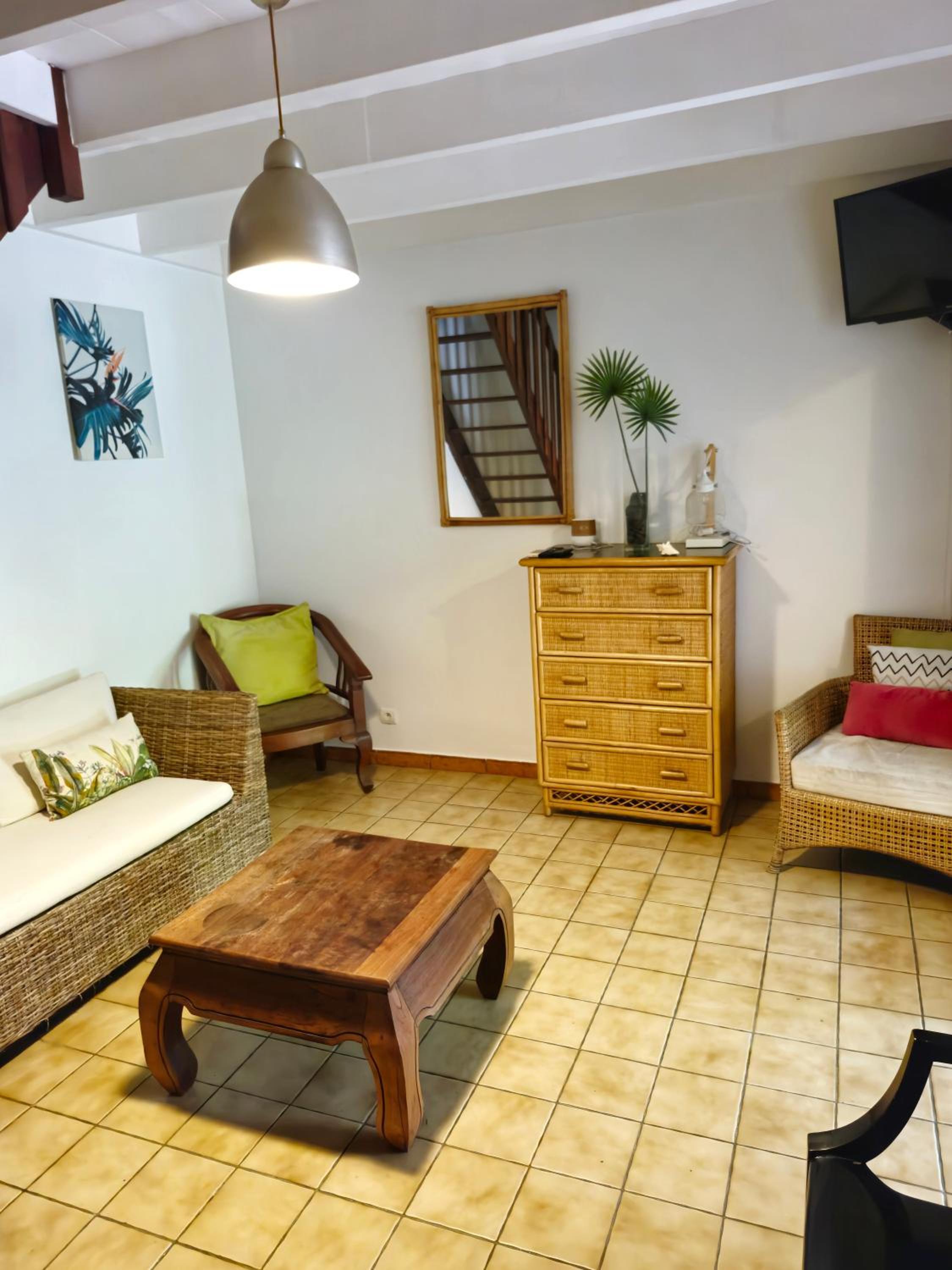 Joli appartement entier sur jardin avec salle d'eau et chambre indépendantes et cuisine équipée view 5