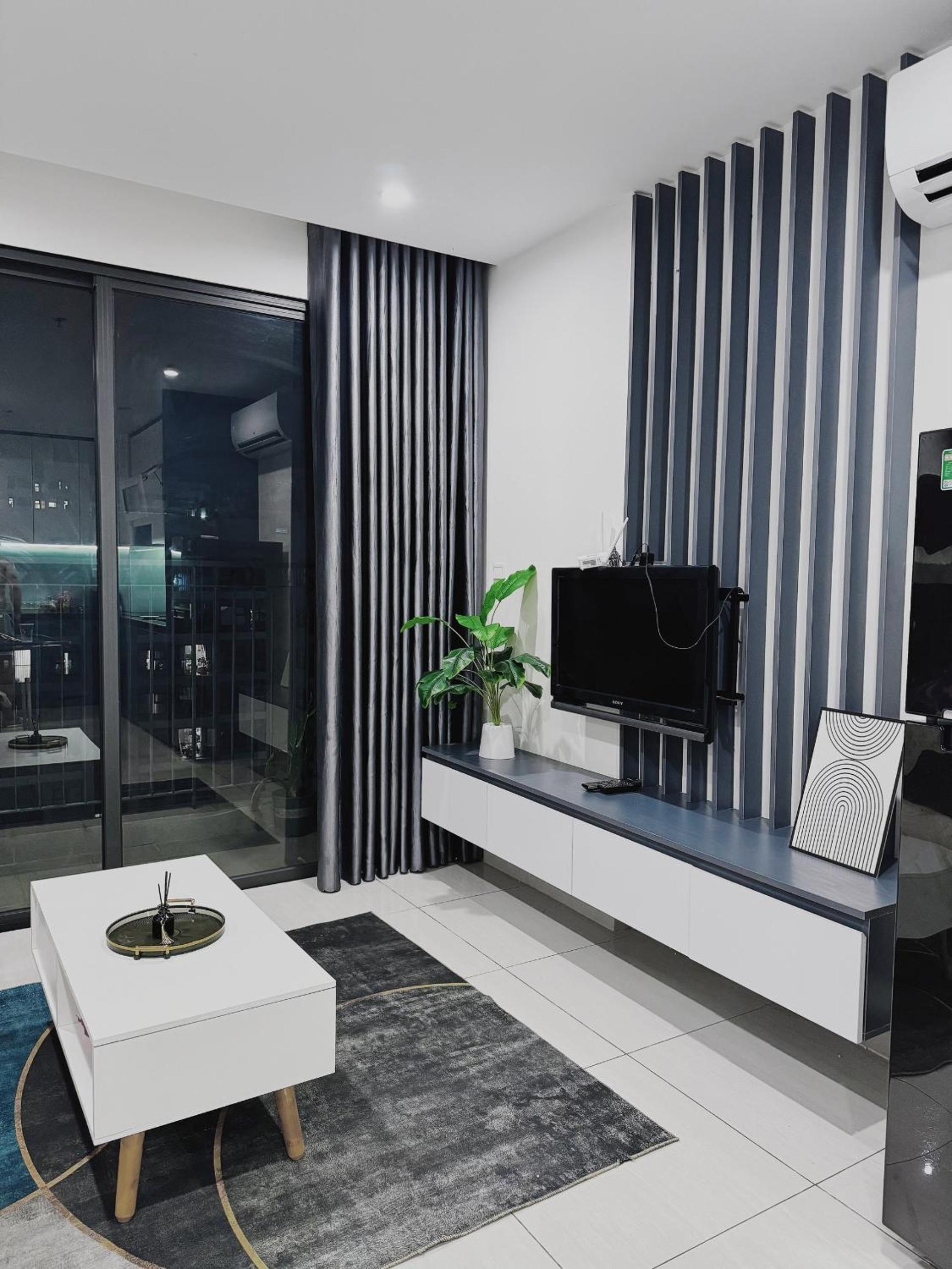 Qinie Home