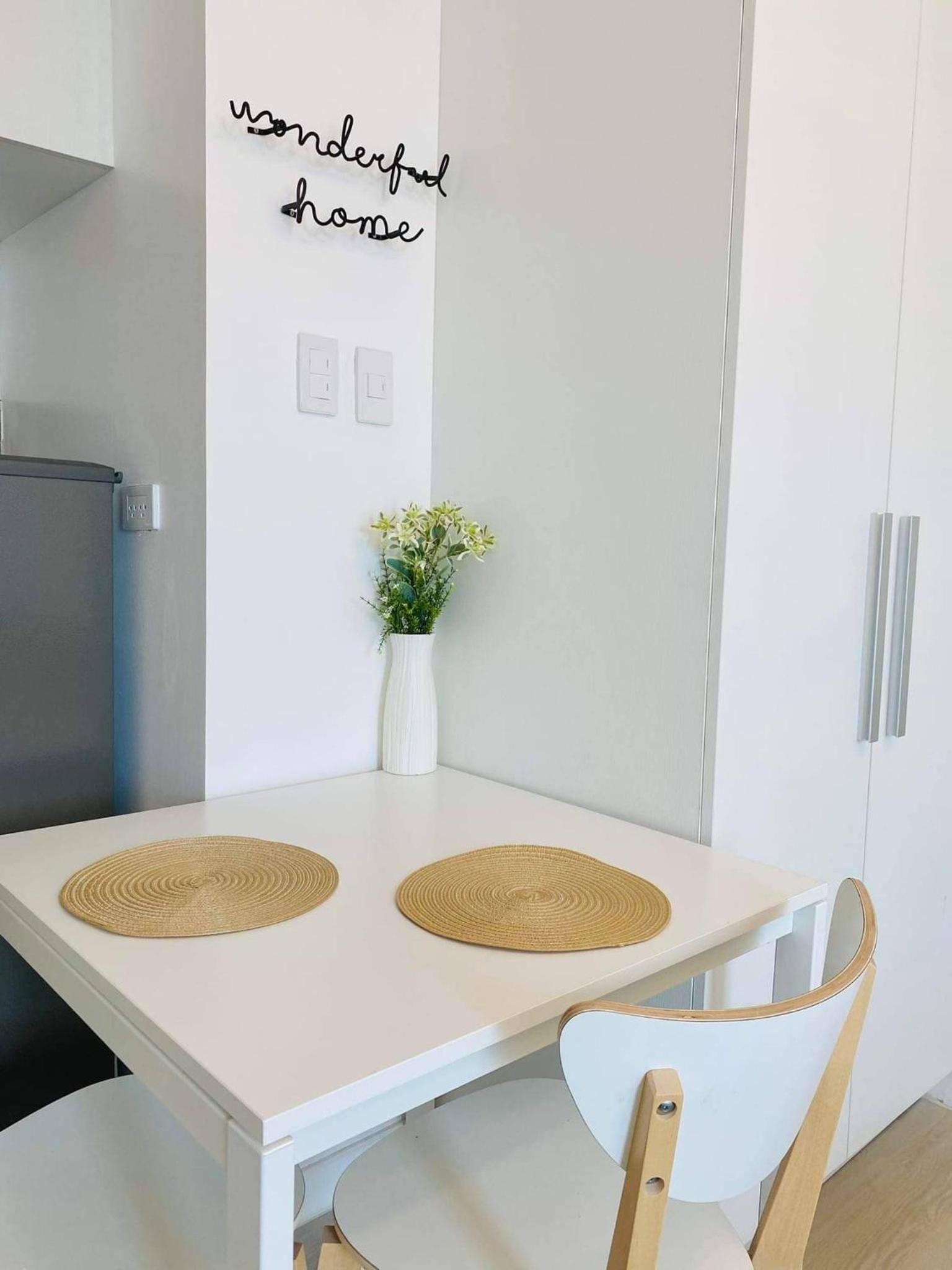 Modern & Minimalist Space Azure North Residences view 5