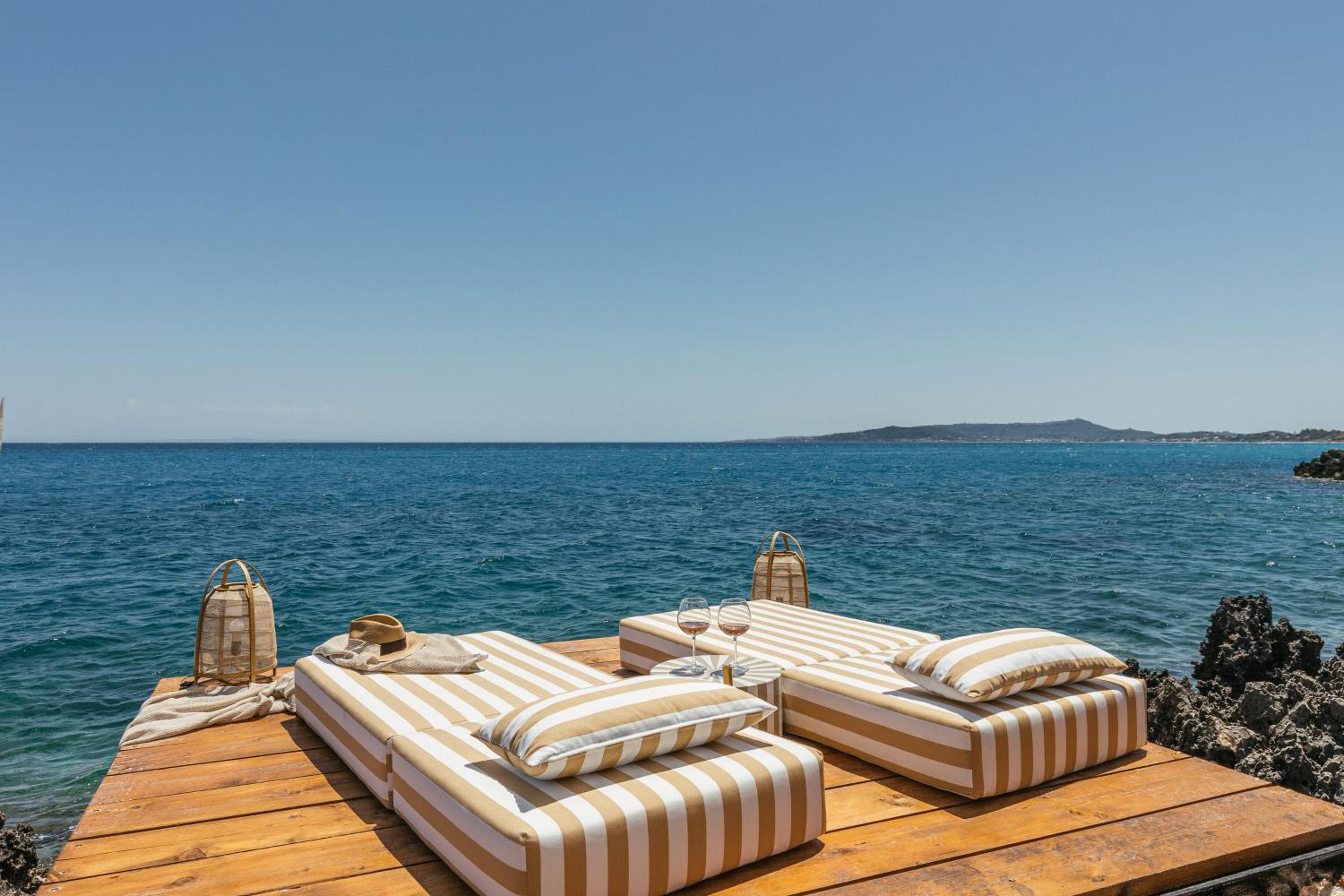 Hotel Sewelo Suites - Image 1