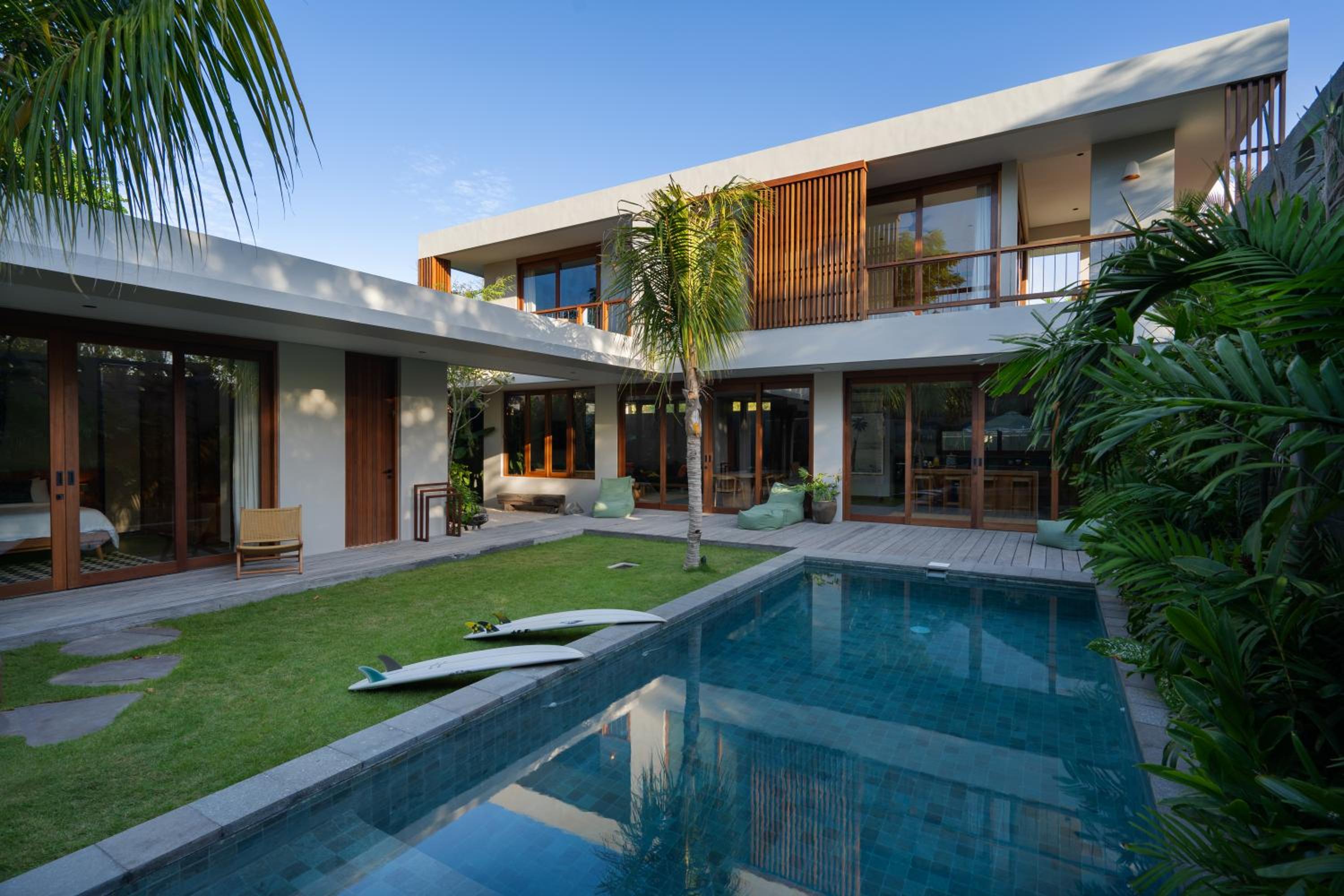 Rumah Pulau Family Friendly 3 BR Spacious Private Villa with Pool in Residential Uluwatu view 2