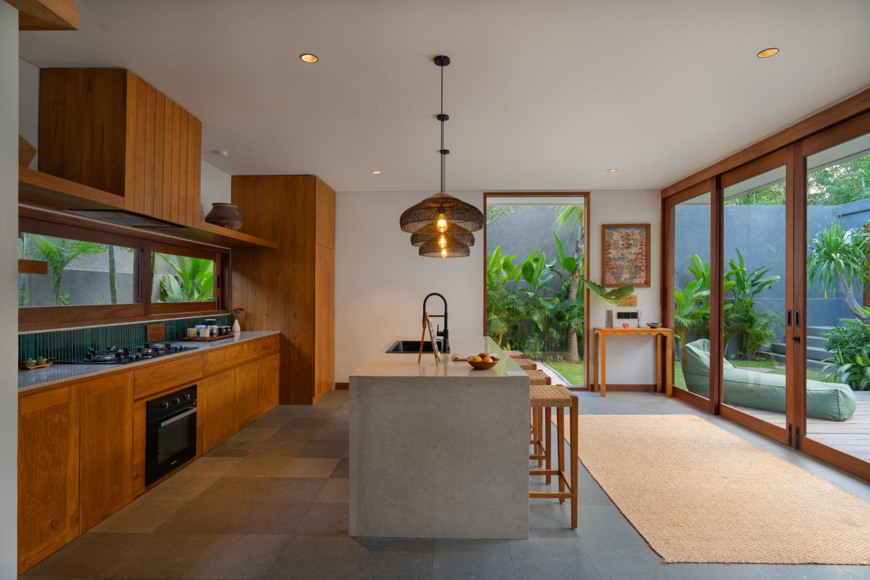 Rumah Pulau Family Friendly 3 BR Spacious Private Villa with Pool in Residential Uluwatu view 5