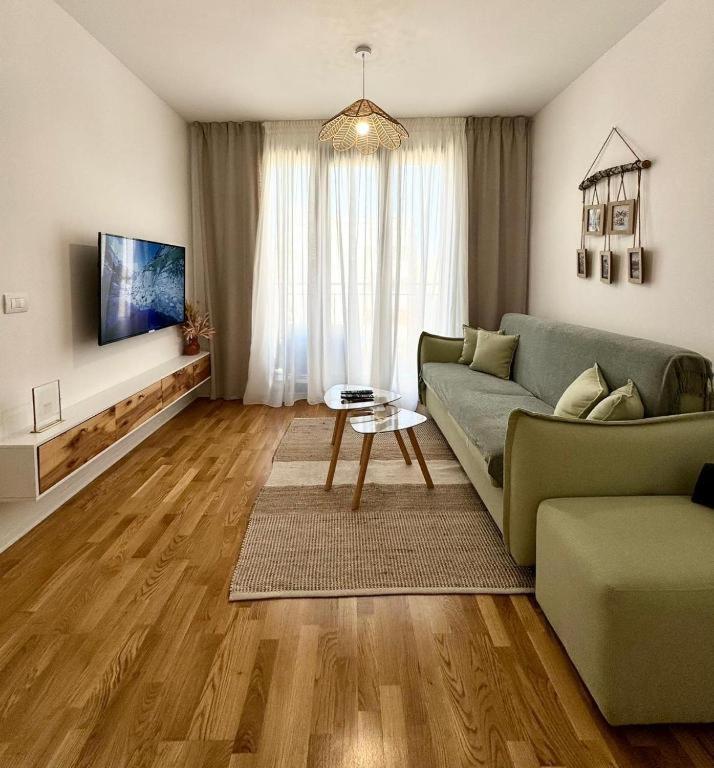 Green Terrace Apartment 7