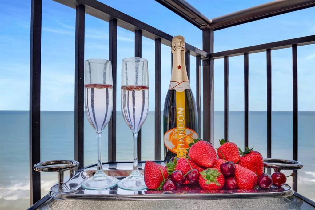 Beach Therapy, Our Oceanfront Suite with 2 balconies 1826 view 3
