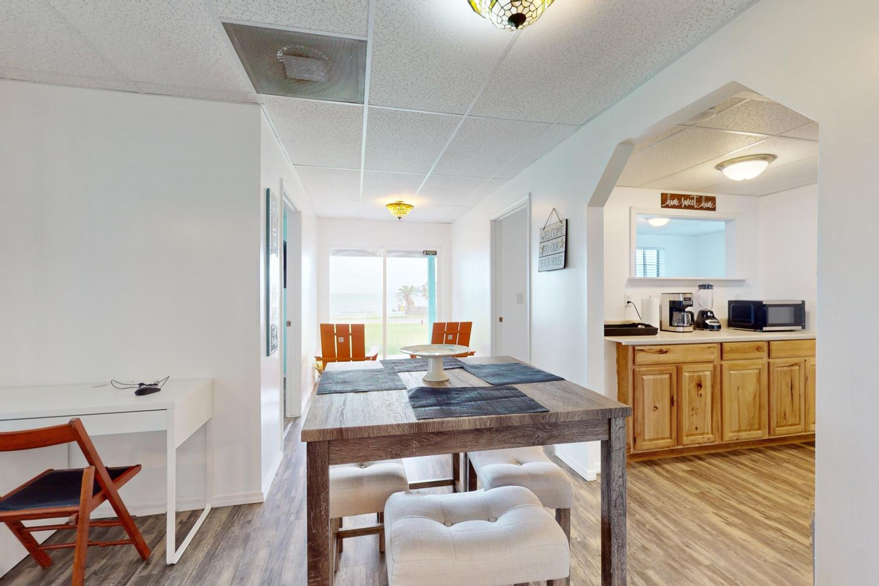 Bay Views and Beach Access Ingleside Getaway
